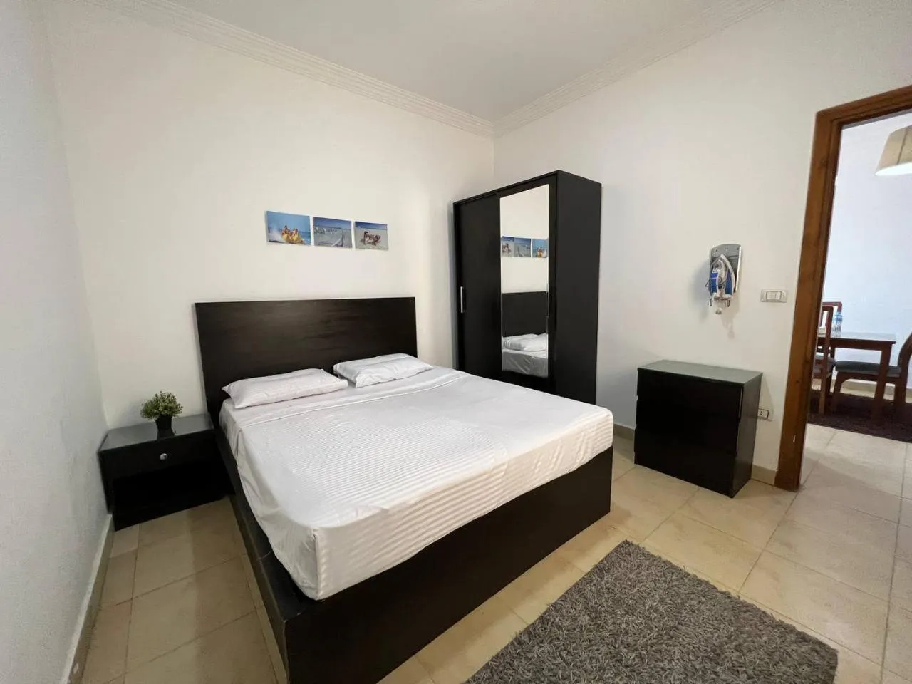 Bed in Lilly Apartments