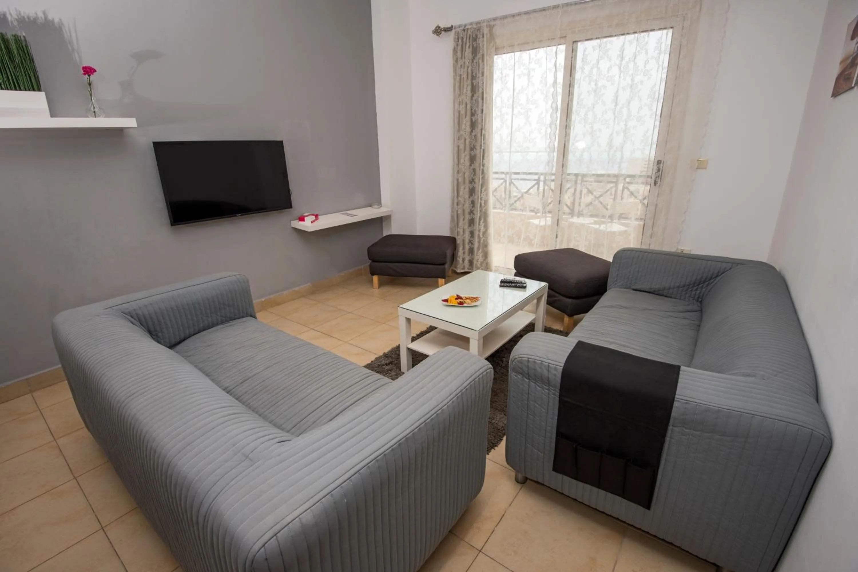 TV and multimedia in Lilly Apartments