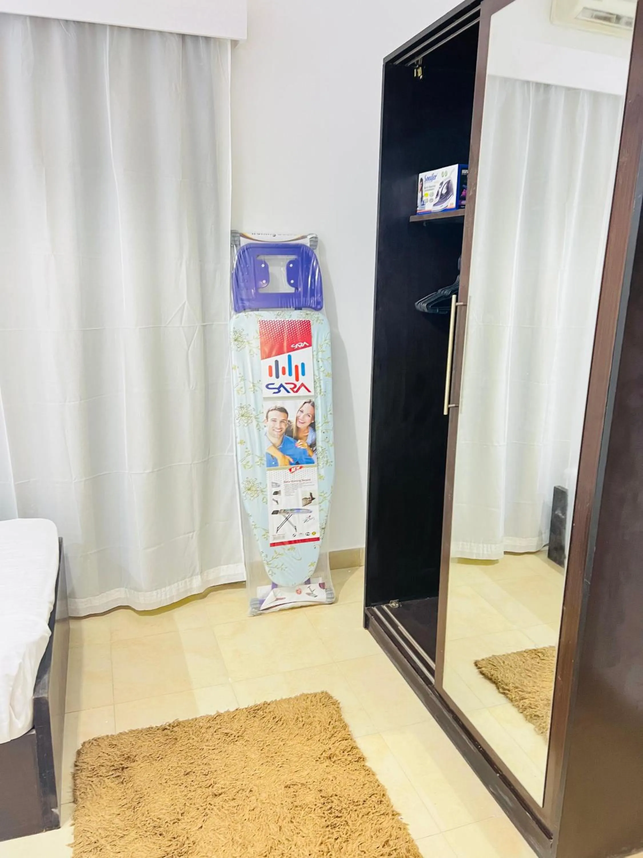 Bedroom in Lilly Apartments