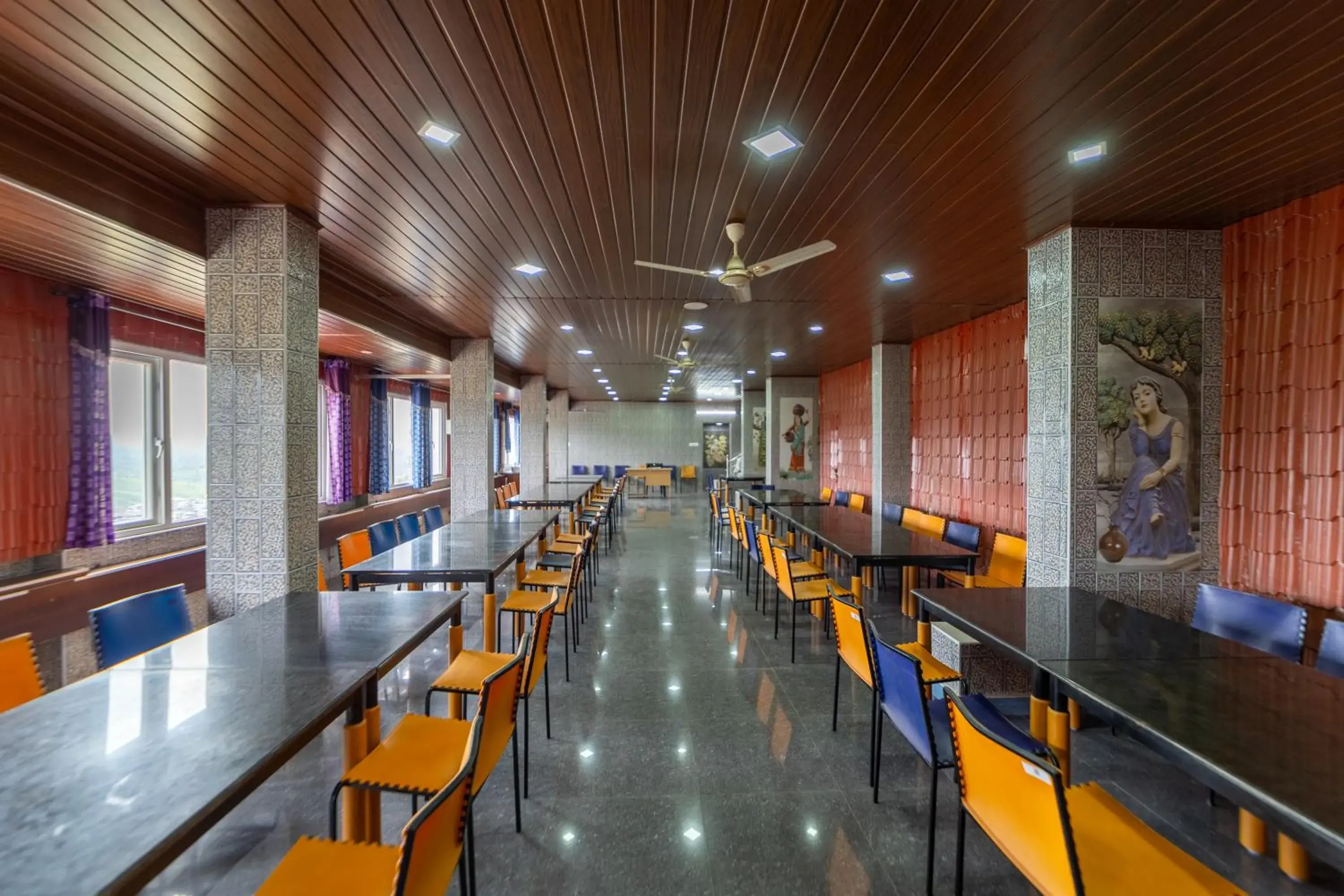 Restaurant/places to eat in Sri Nandha Luxury Comforts Restaurant/places to eat in Sri Nandha Luxury Comforts