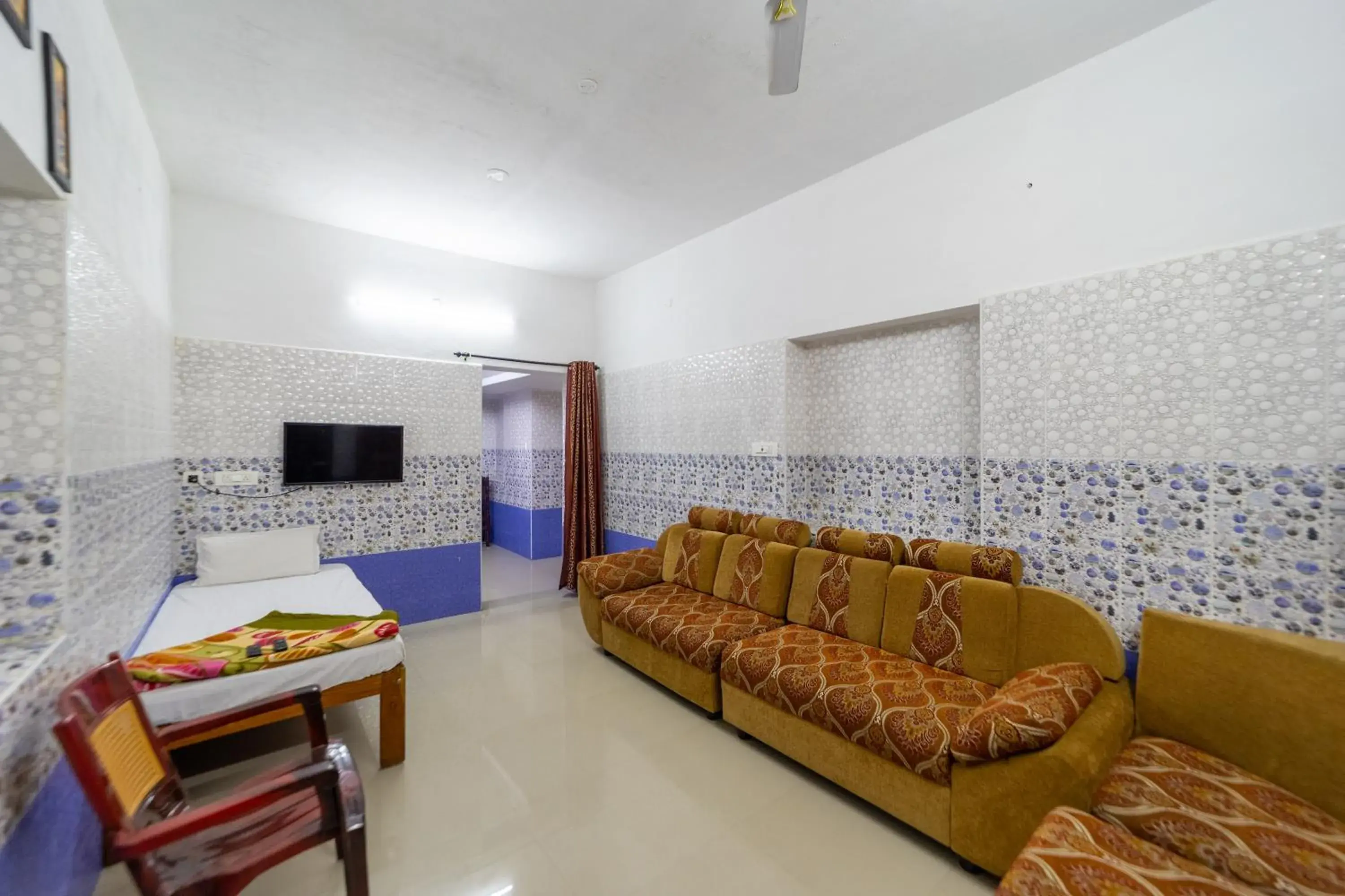 Family Suite in Sri Nandha Luxury Comforts Family Suite in Sri Nandha Luxury Comforts