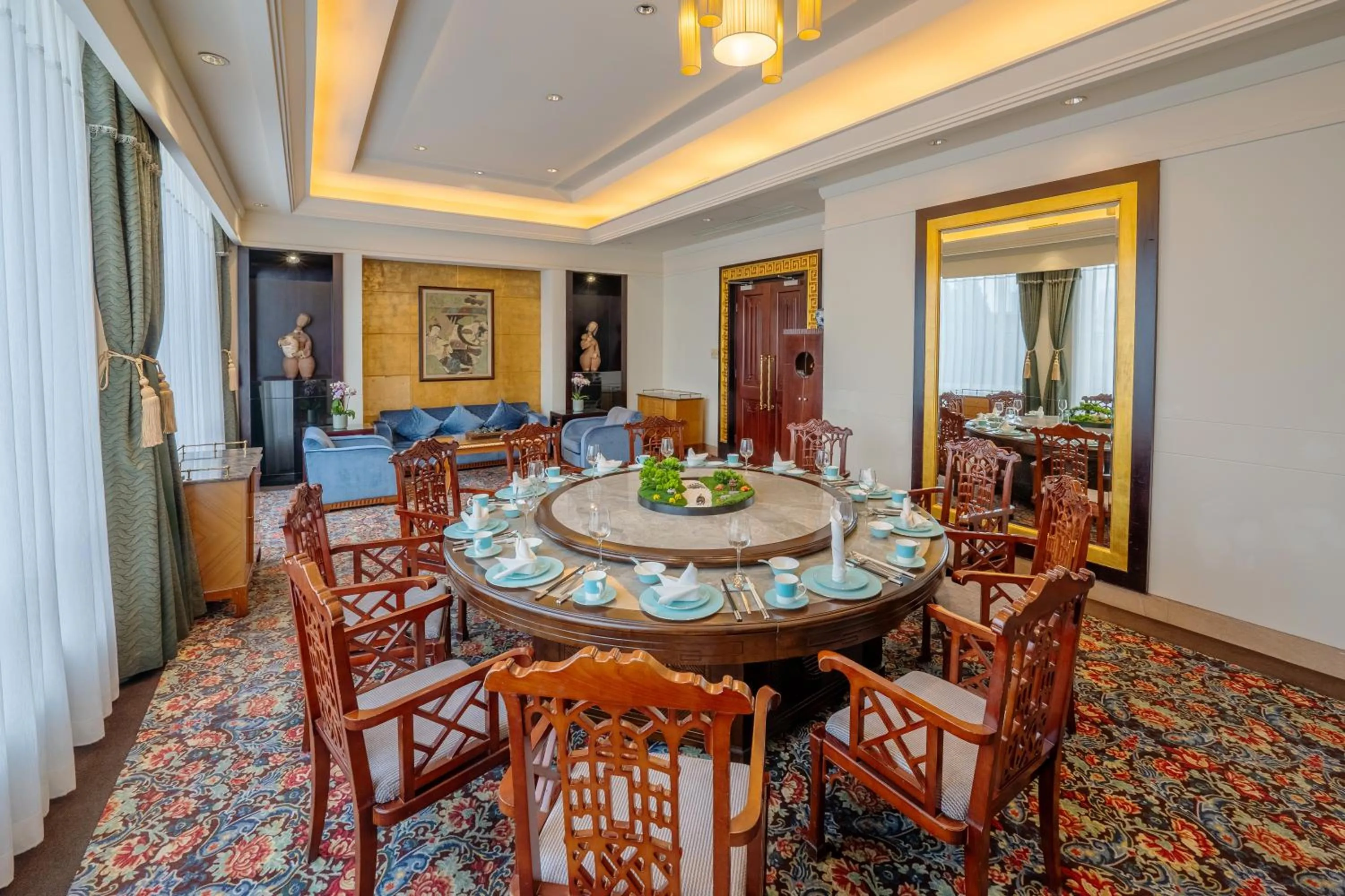 Restaurant/places to eat in Wyndham Beijing North