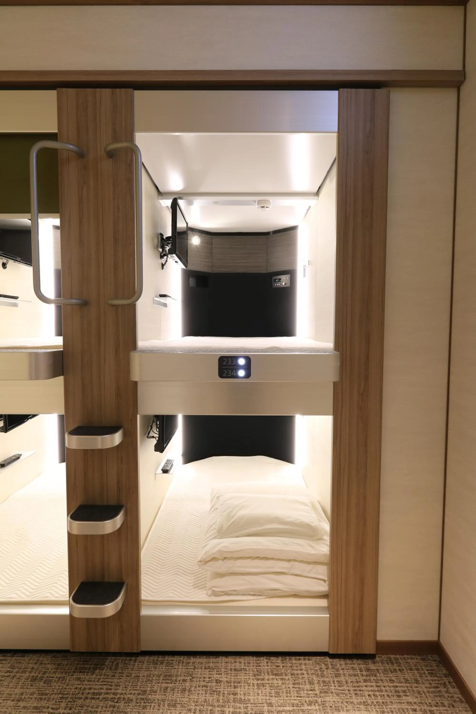 bunk bed, Bed in Cabin & Capsule Hotel J-SHIP Osaka Namba