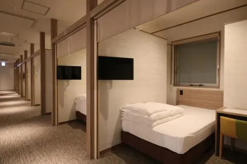 Cabin & Capsule Hotel J-SHIP Osaka Namba