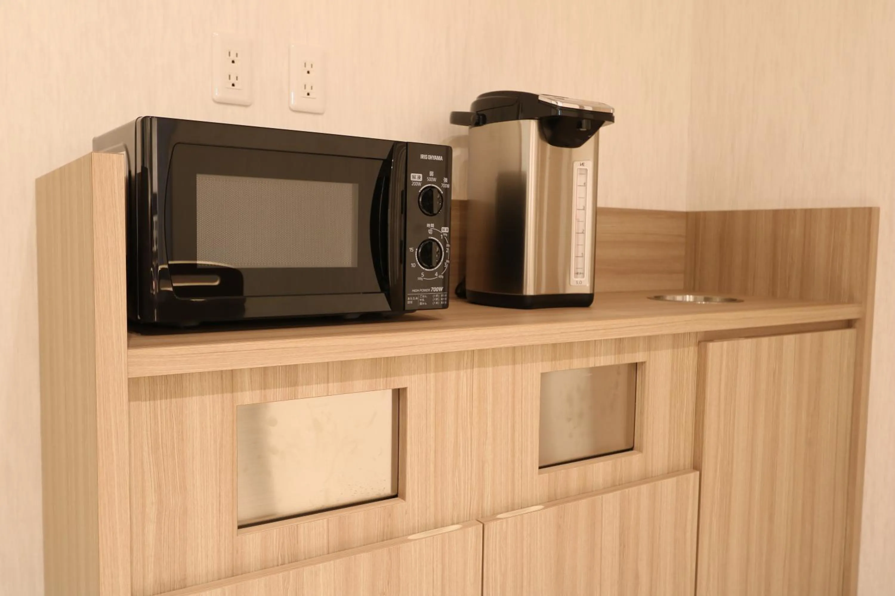 Communal lounge/ TV room in Cabin & Capsule Hotel J-SHIP Osaka Namba