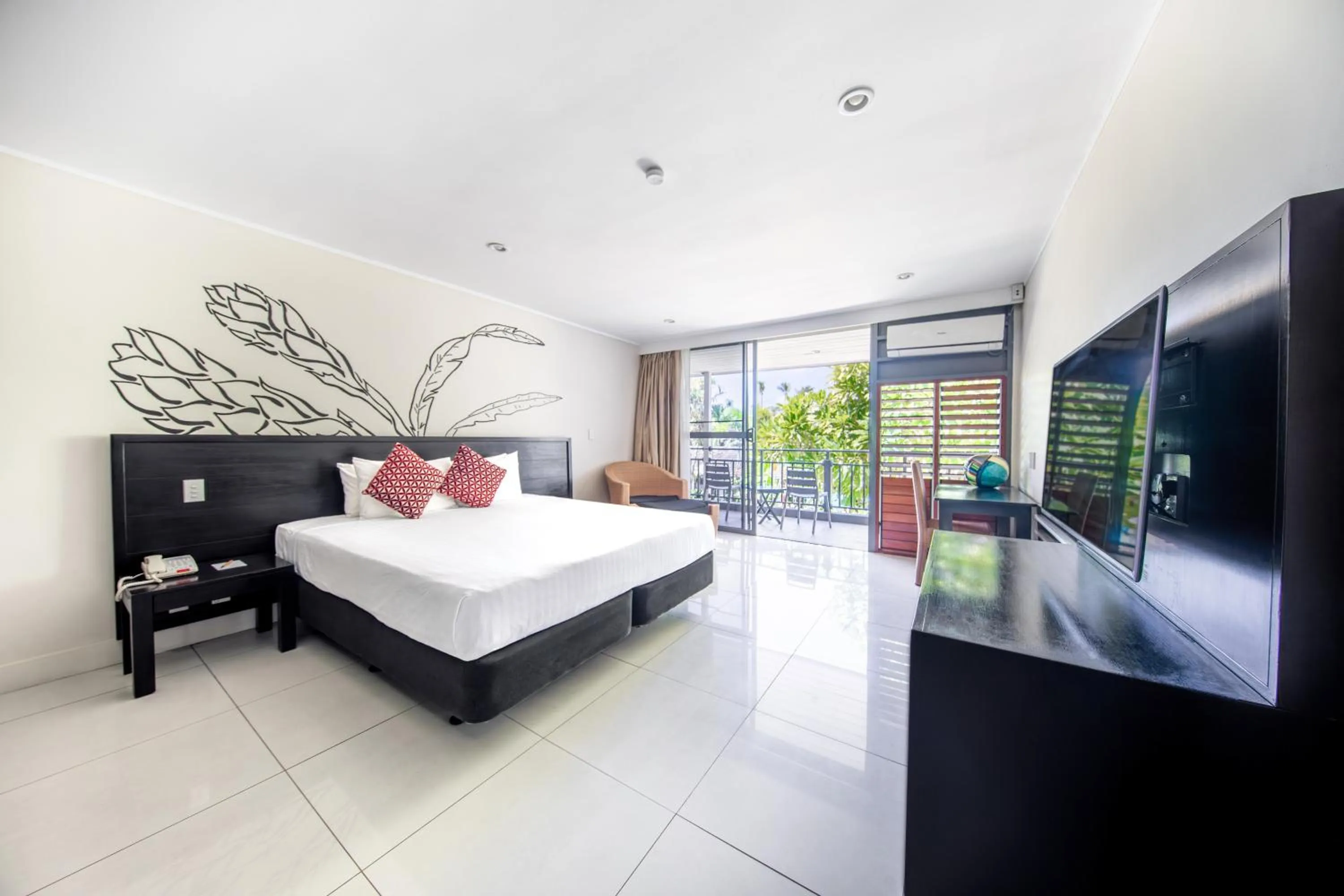 Bedroom, Bed in Tanoa Tusitala Hotel