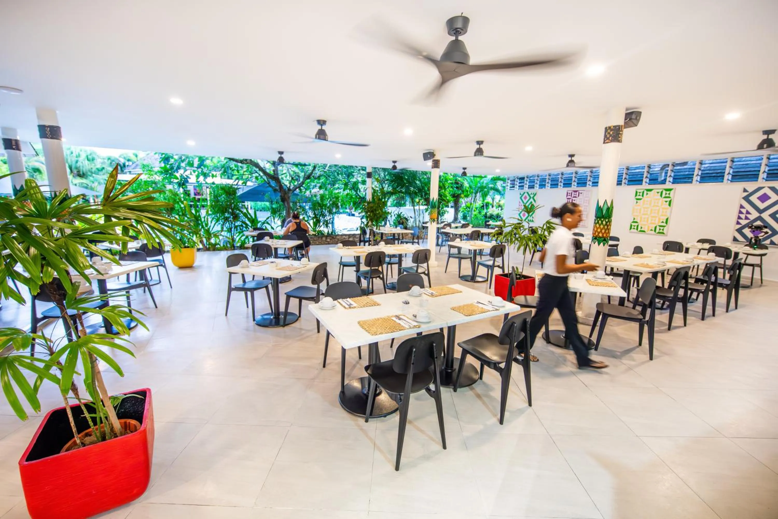 Breakfast in Tanoa Tusitala Hotel