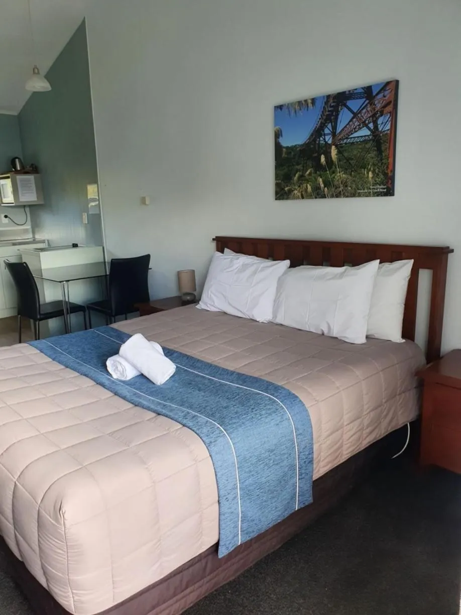 Deluxe King Studio in Ohakune Court Motel