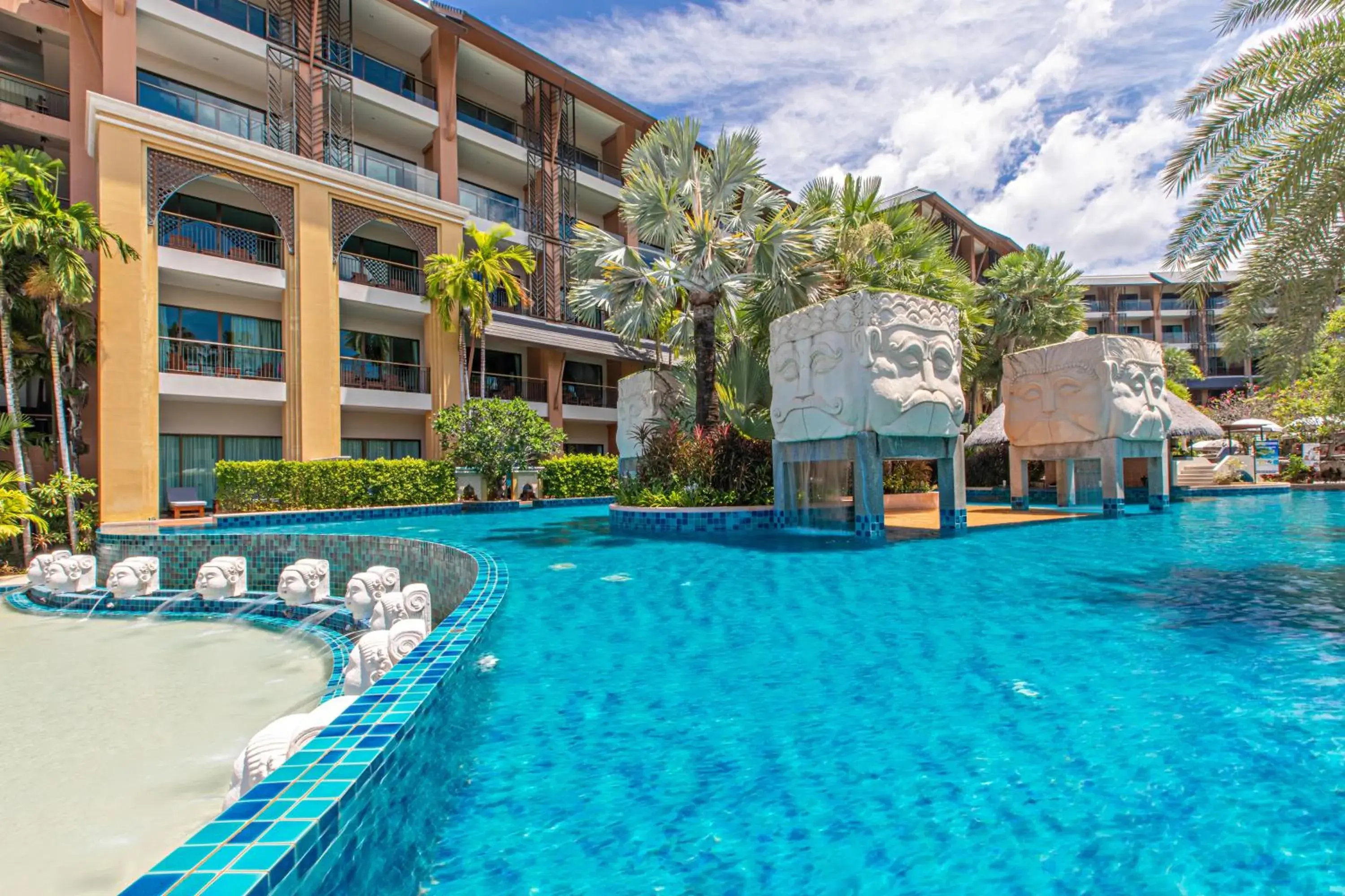 Swimming pool in Rawai Palm Beach Resort - SHA Extra Plus Swimming pool in Rawai Palm Beach Resort - SHA Extra Plus