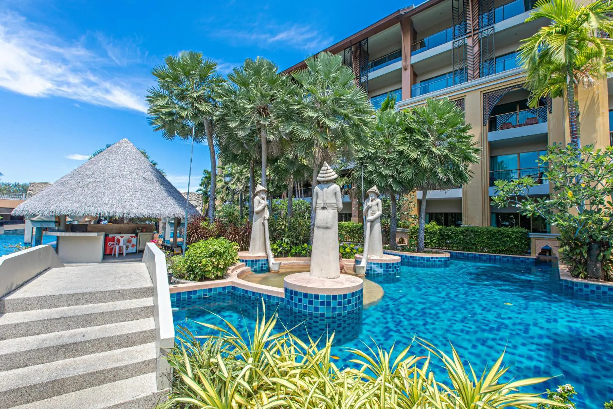 Lounge or bar in Rawai Palm Beach Resort - SHA Extra Plus Lounge or bar in Rawai Palm Beach Resort - SHA Extra Plus