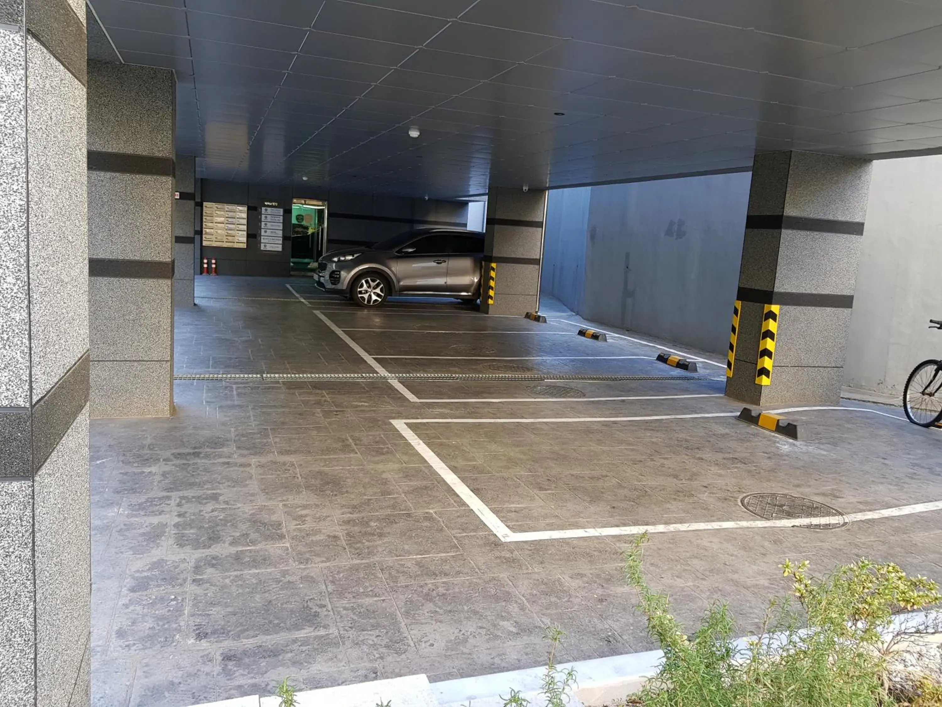 Property building in Maison de Geoje Property building in Maison de Geoje