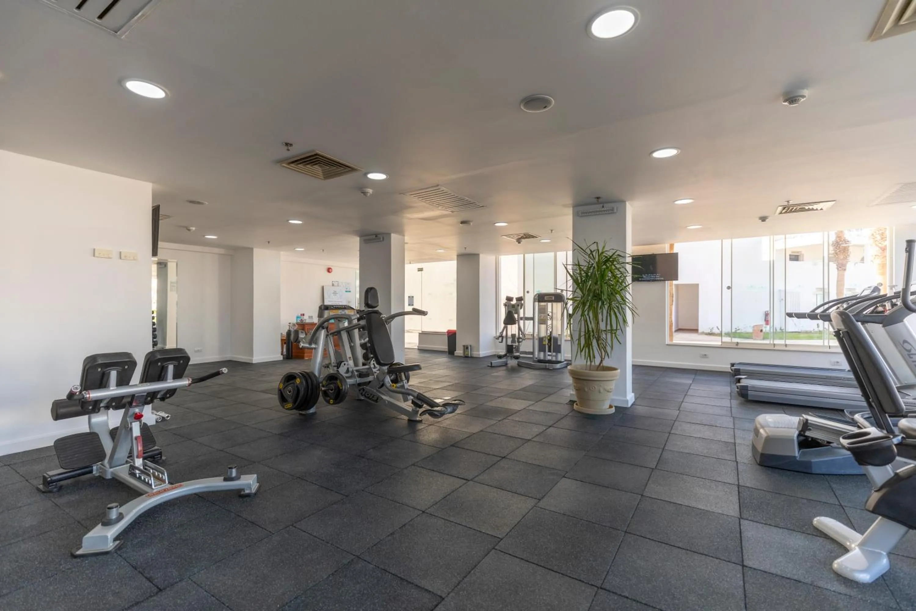 Fitness centre/facilities in Sunrise Remal Resort