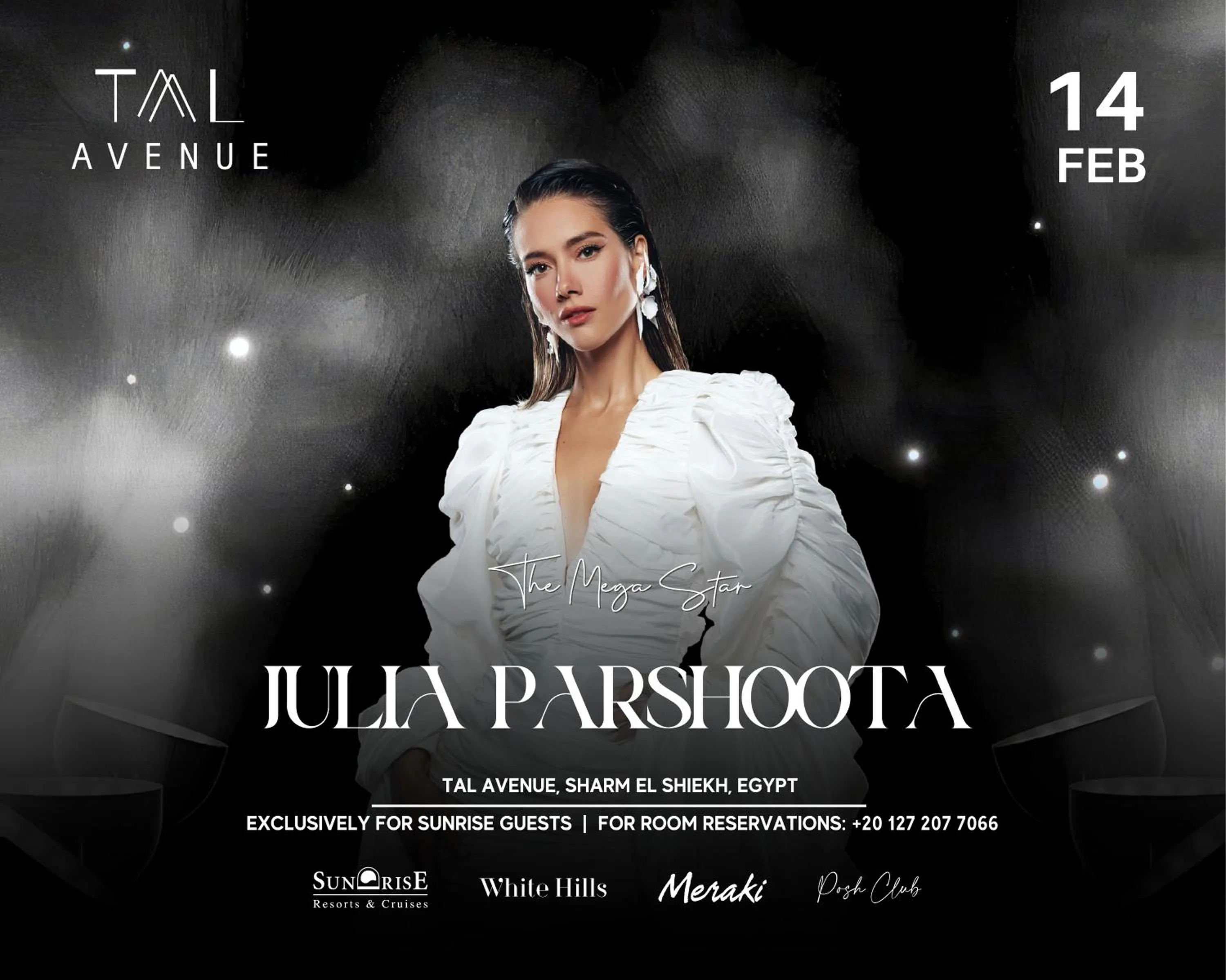 Evening entertainment in Sunrise Remal Resort