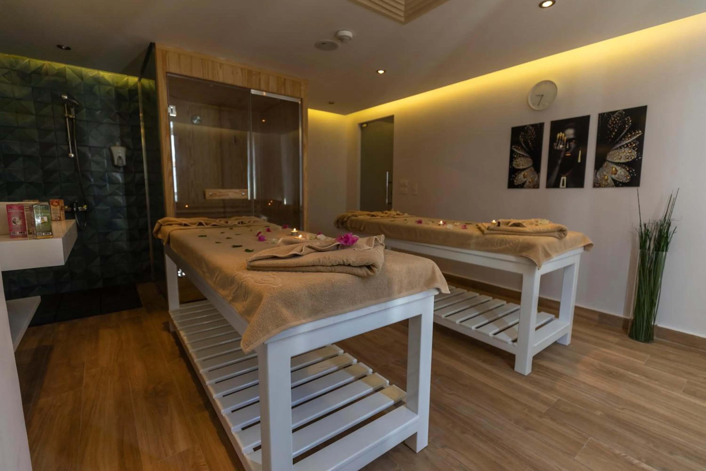 Spa and wellness centre/facilities in Sunrise Remal Resort
