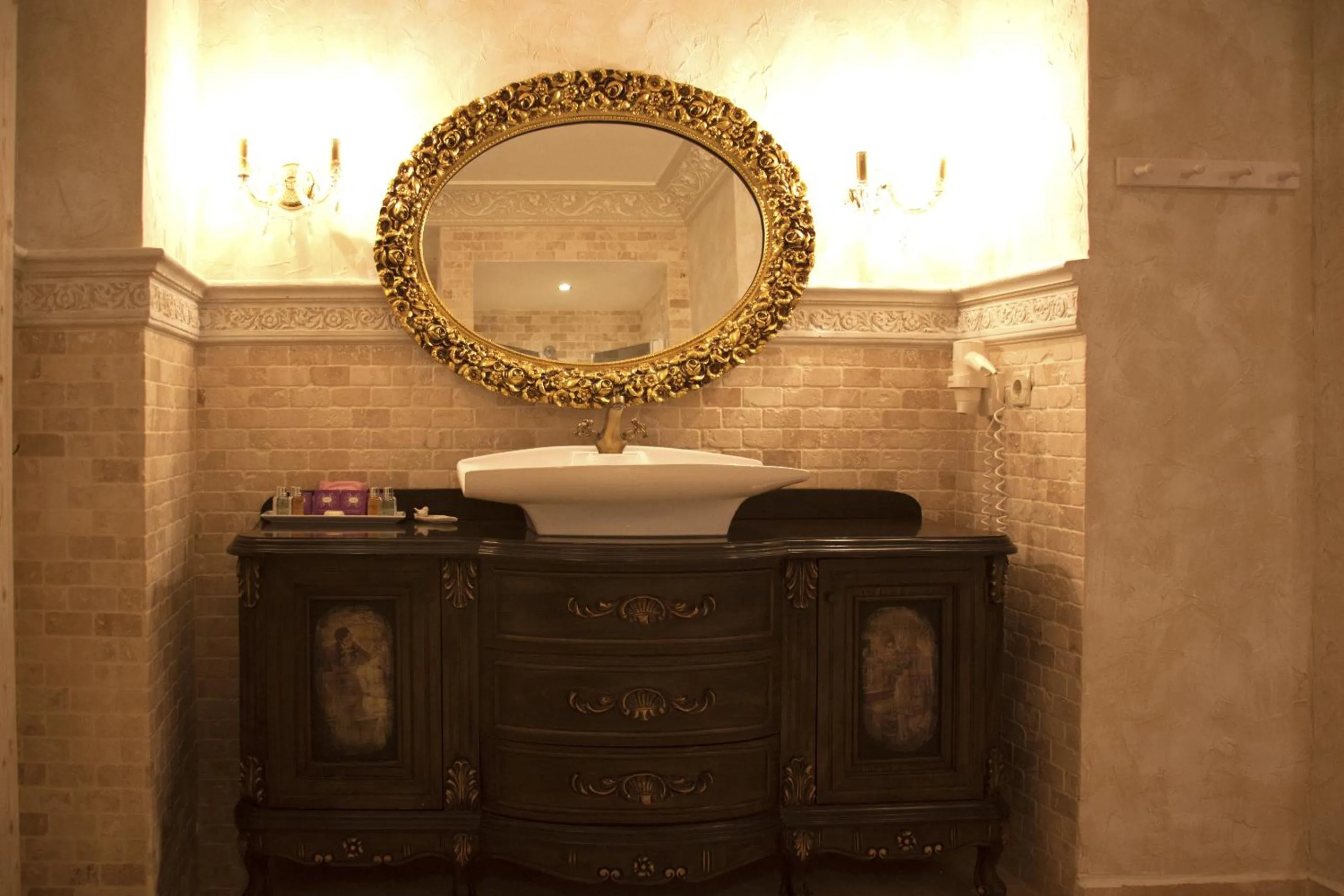 Bathroom in Lukka Exclusive Hotel – Adult Only +12