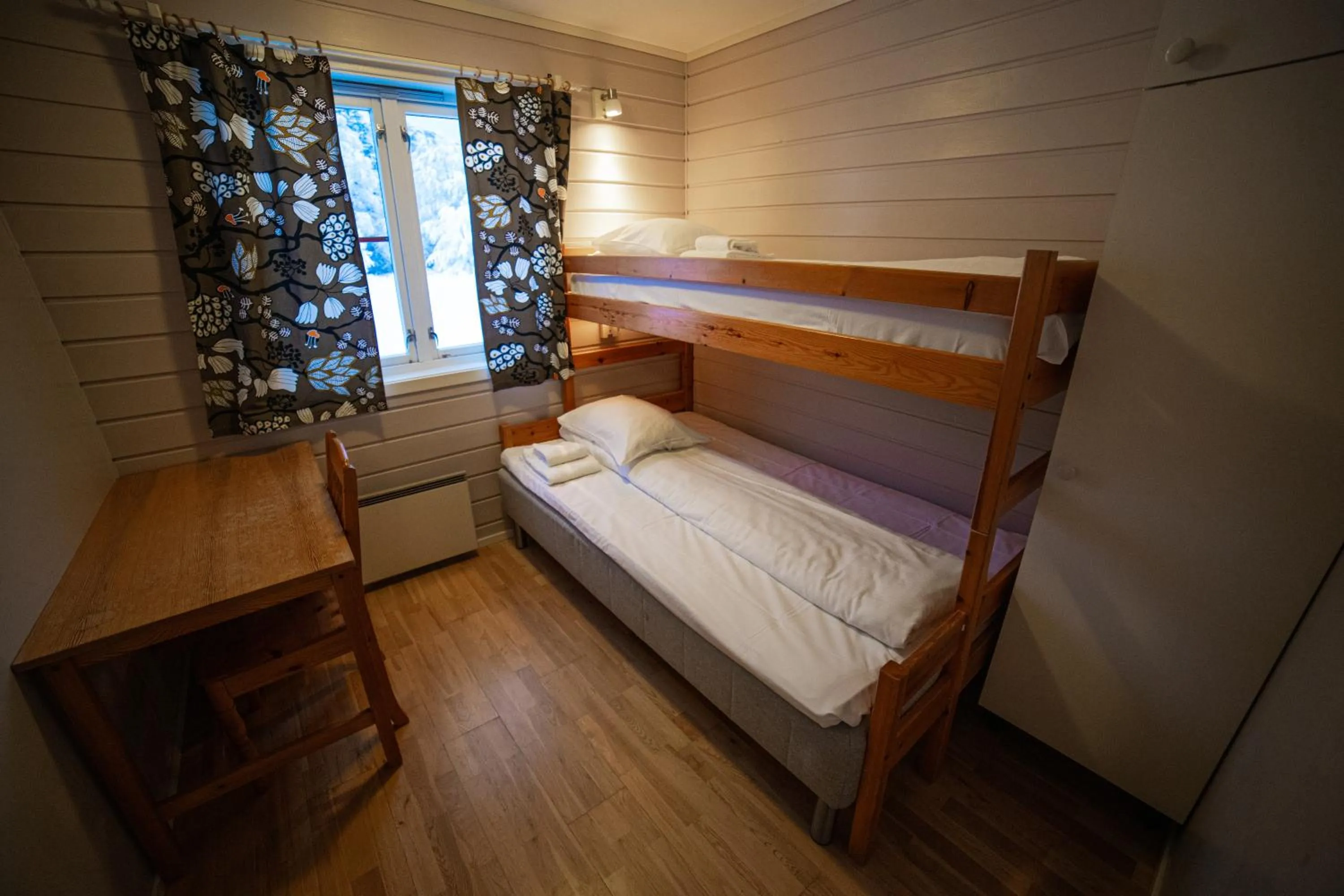 Bed in Førde Gjestehus og Camping
