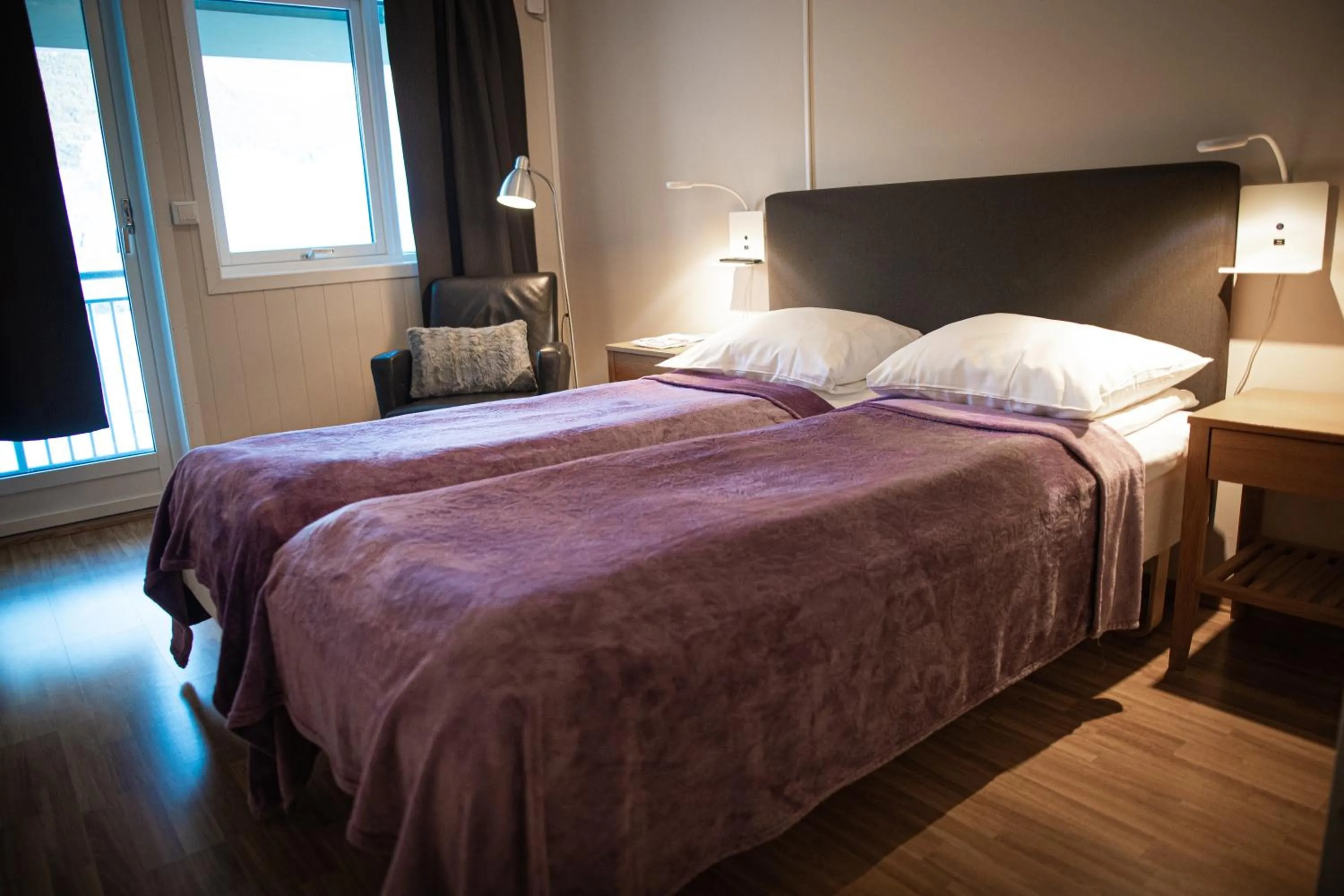 Bed in Førde Gjestehus og Camping
