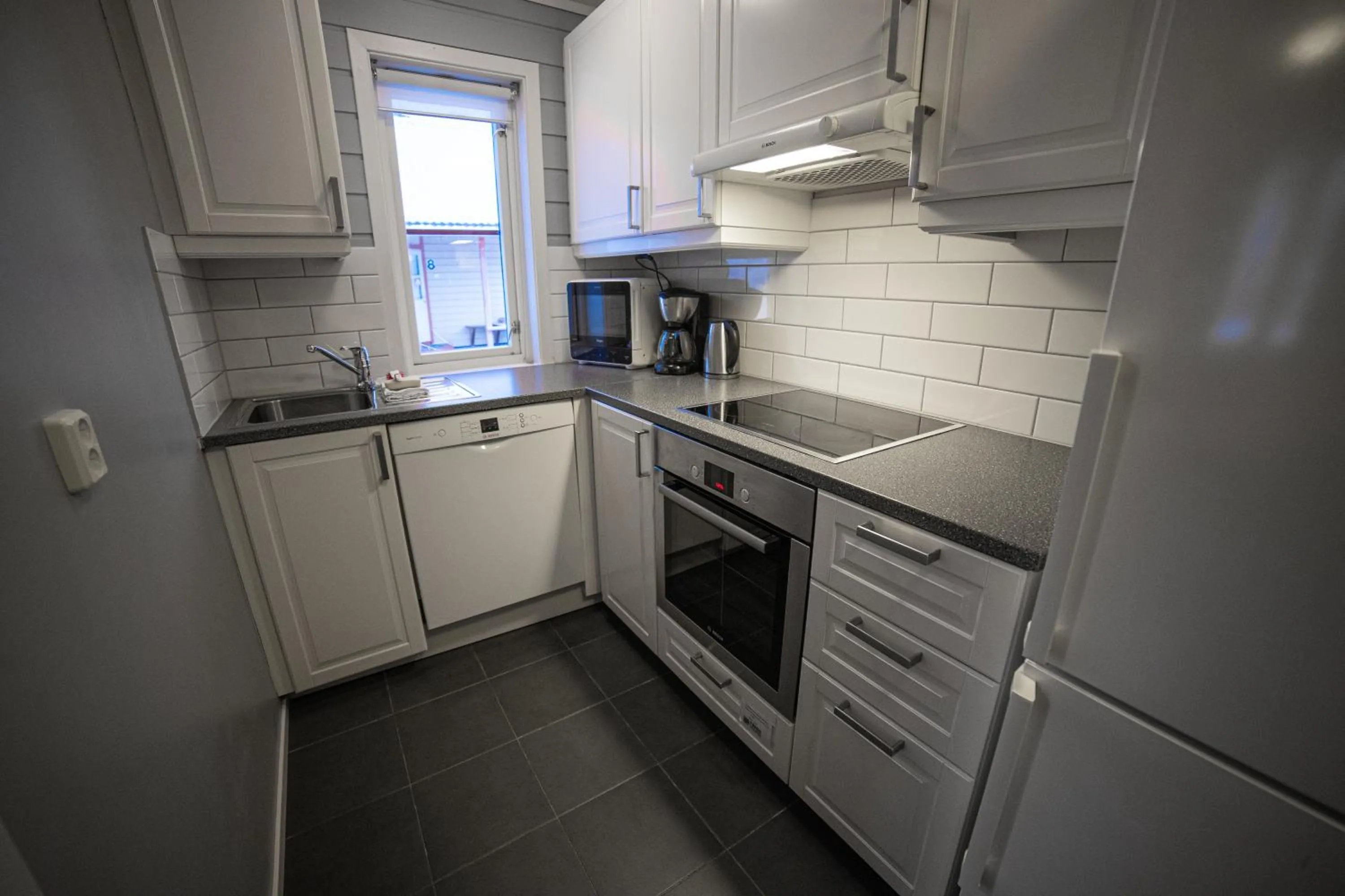 Kitchen or kitchenette in Førde Gjestehus og Camping