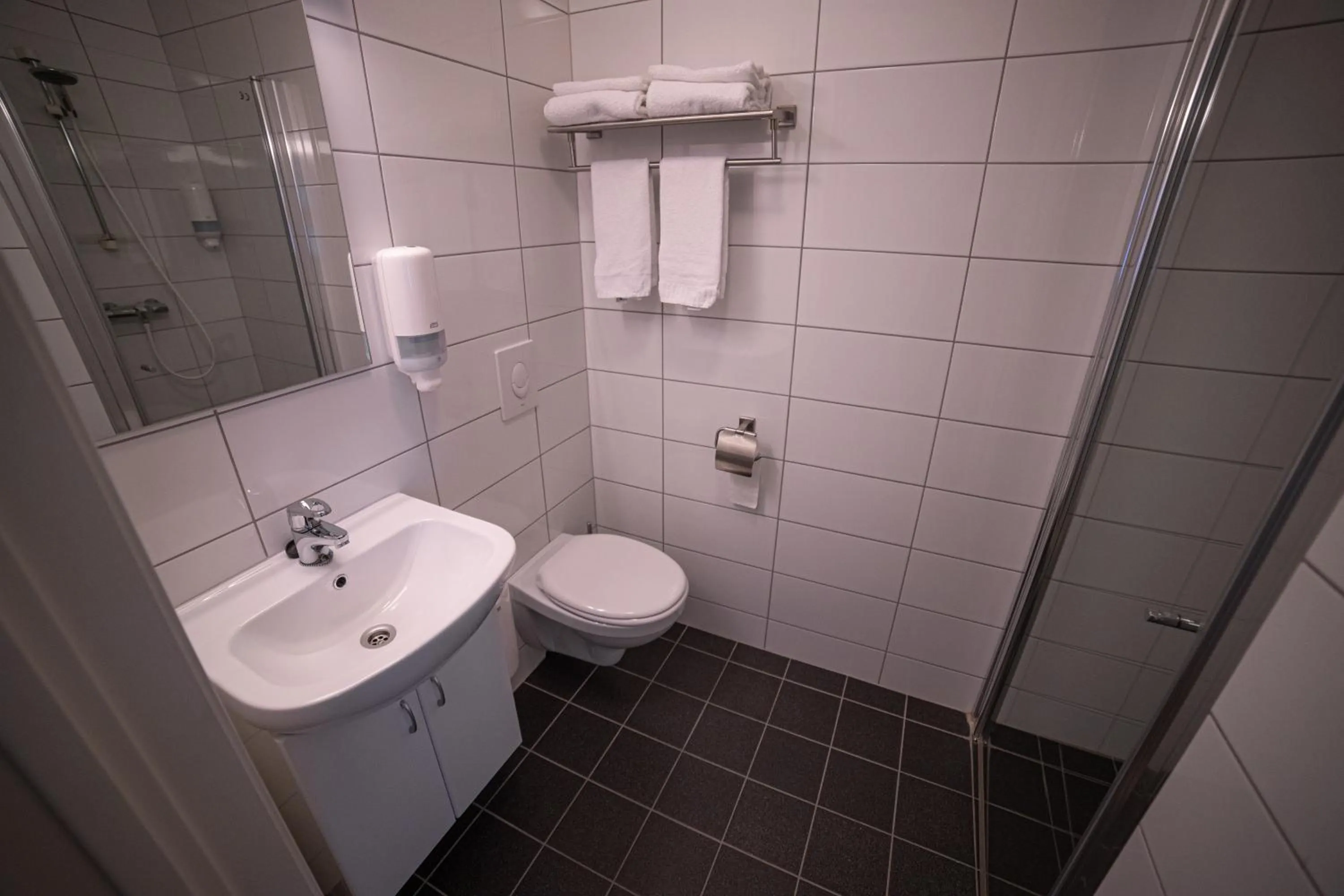 Shower in Førde Gjestehus og Camping