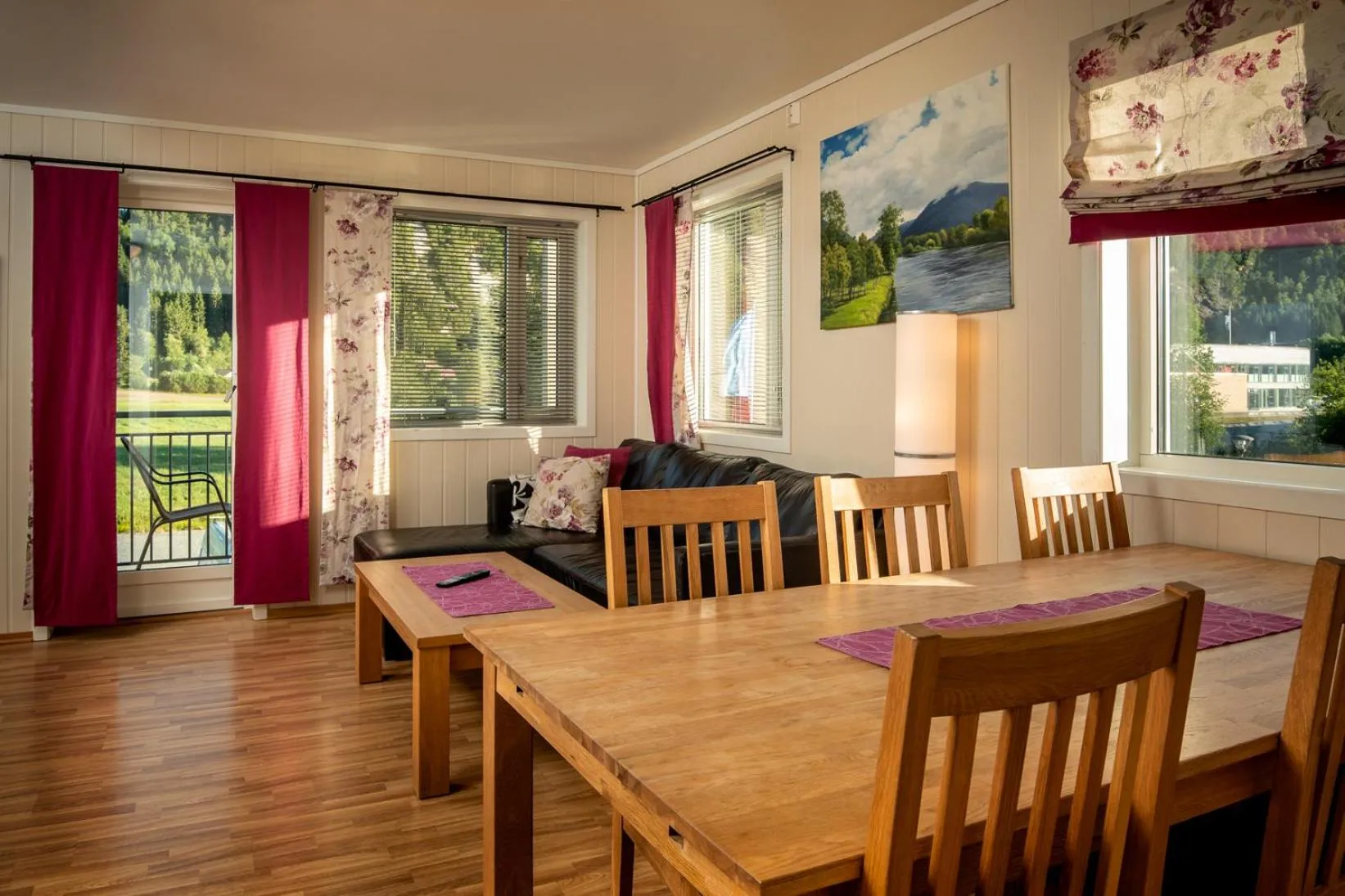 Living room in Førde Gjestehus og Camping