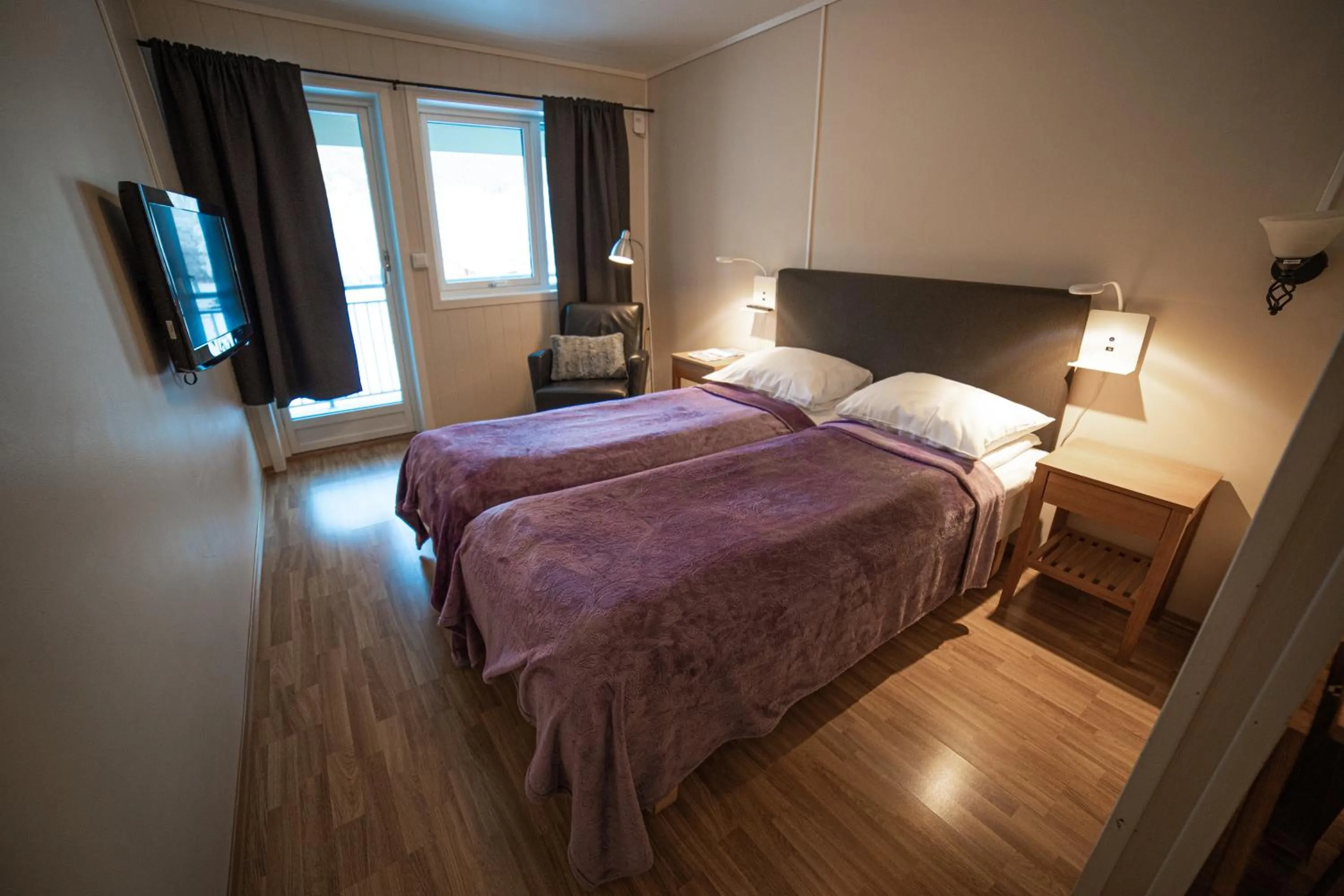 Bed in Førde Gjestehus og Camping