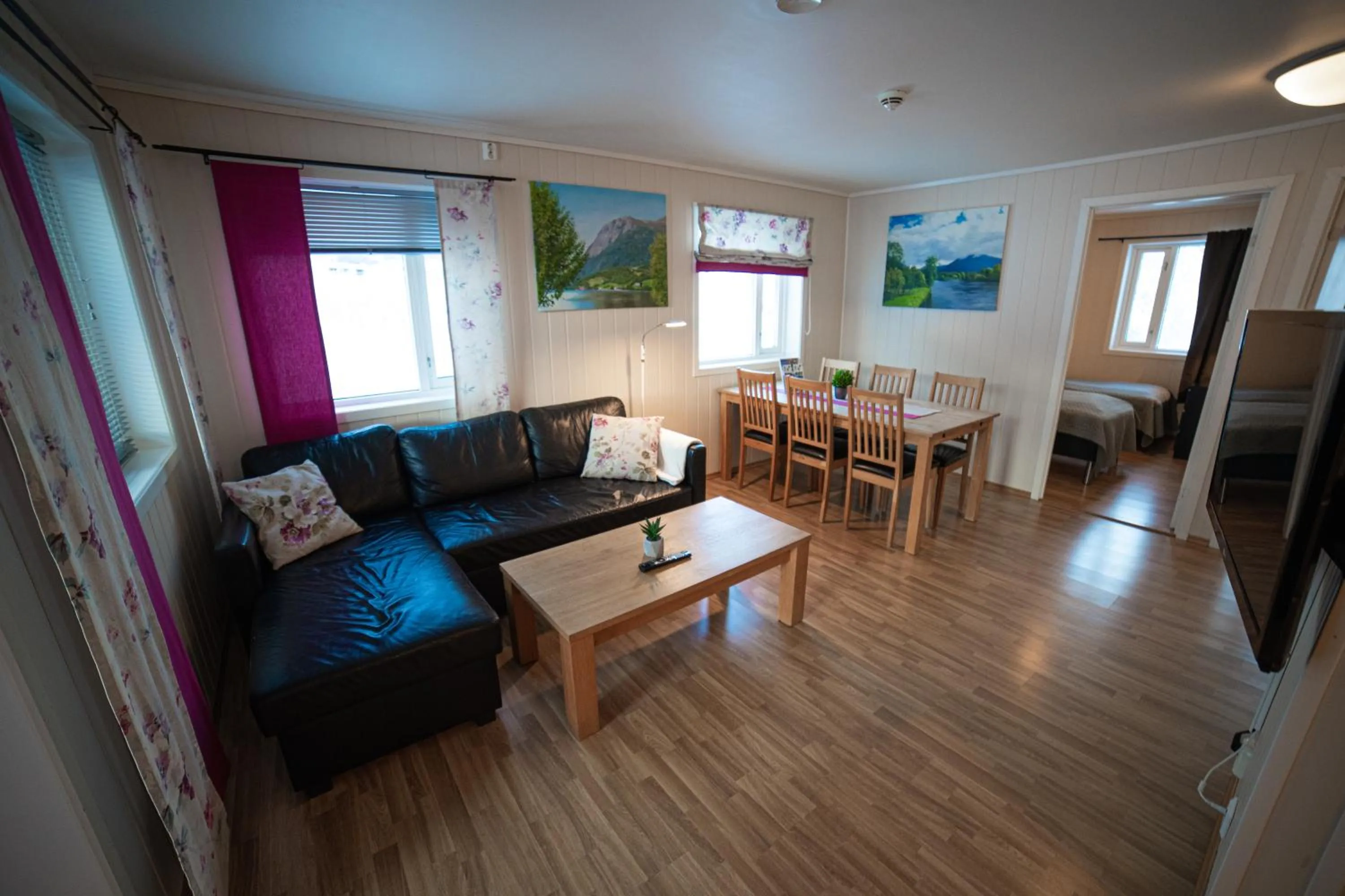 Living room in Førde Gjestehus og Camping