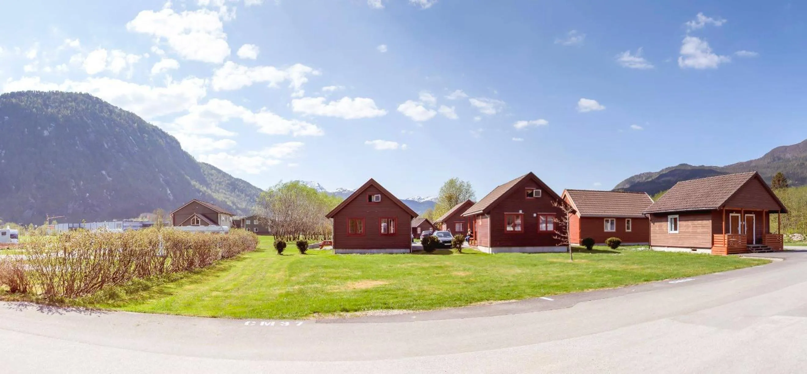 Property building in Førde Gjestehus og Camping