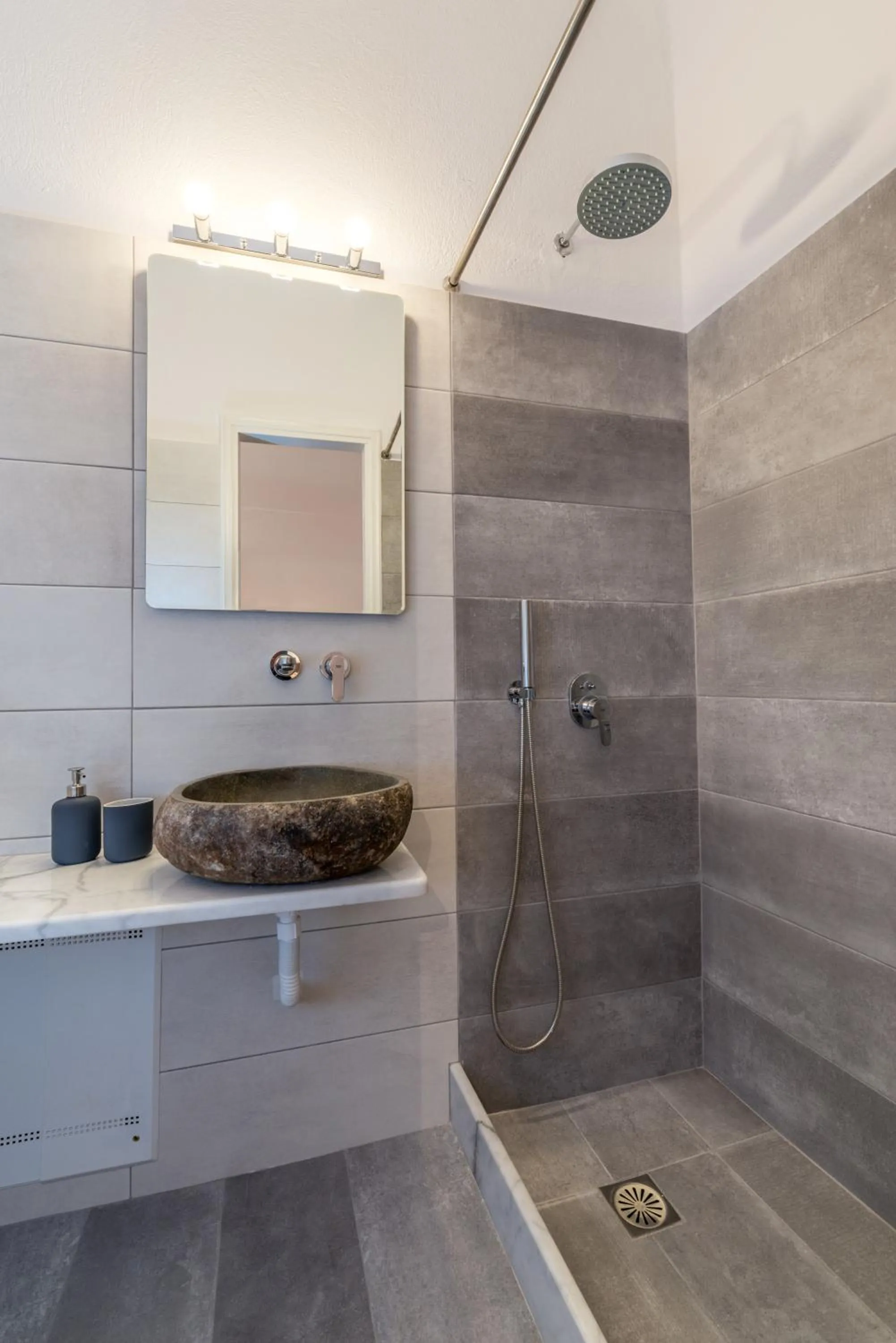 Decorative detail in Orpheas Rooms