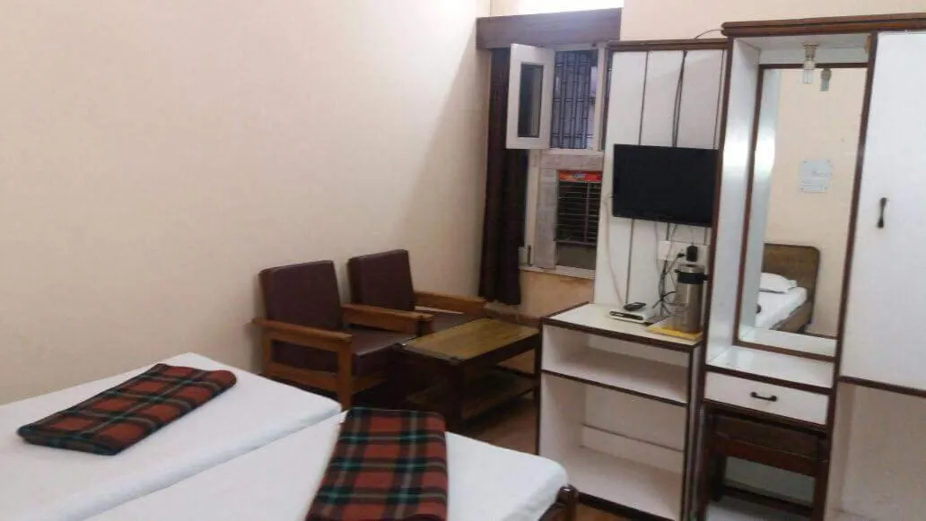 Bed in Hotel Midtown