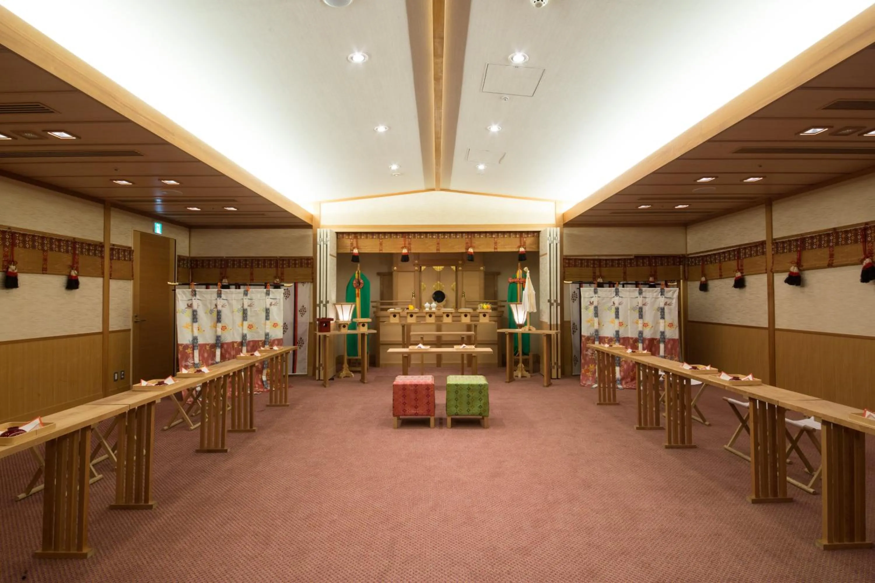 Meeting/conference room in ANA Crowne Plaza Yonago by IHG