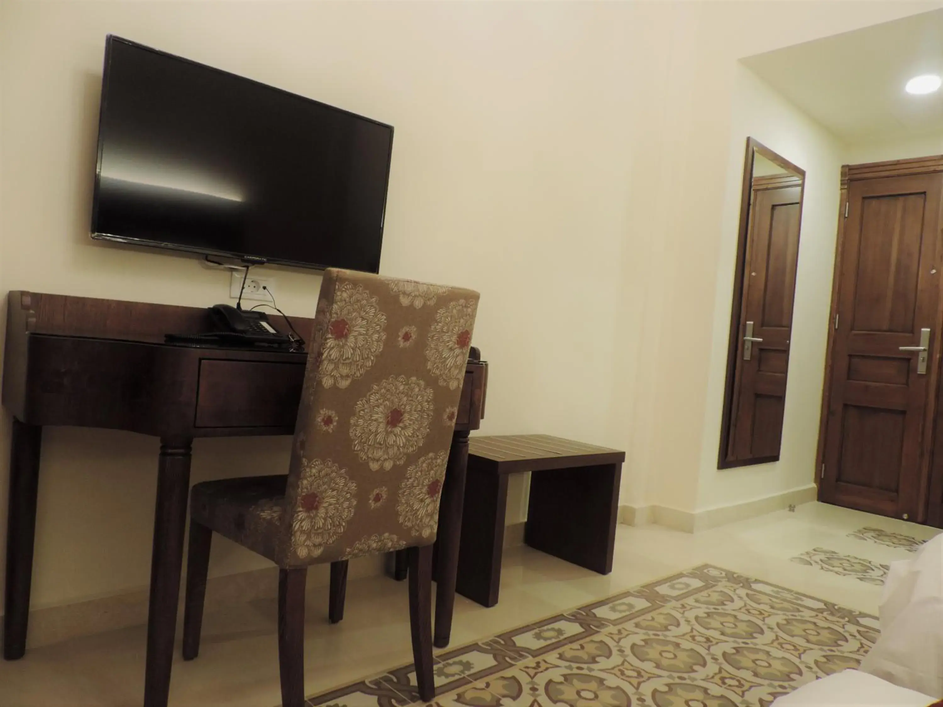 Double or Twin Room in La Place Hotel Double or Twin Room in La Place Hotel