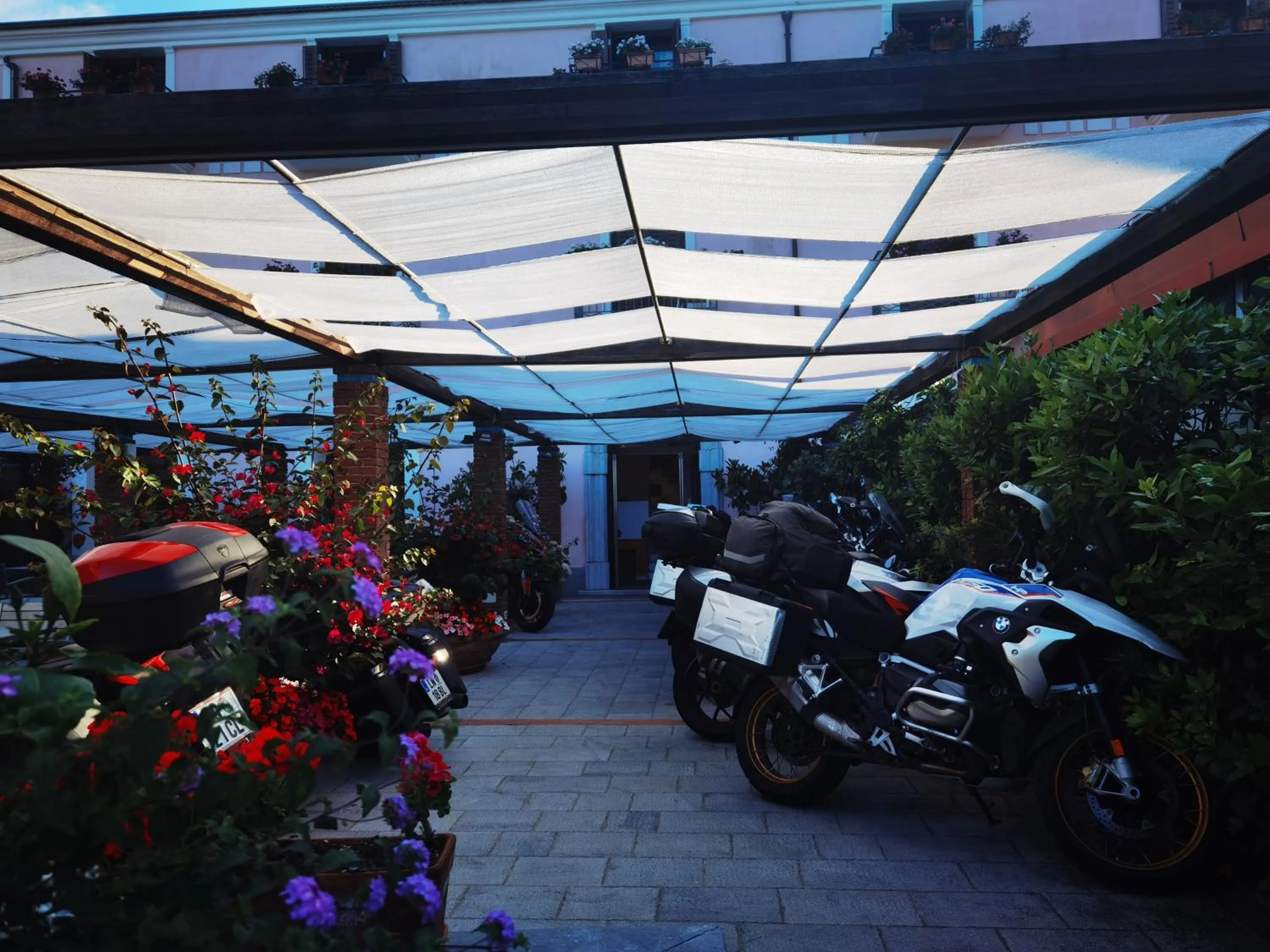 Property building in Hotel Pisacane