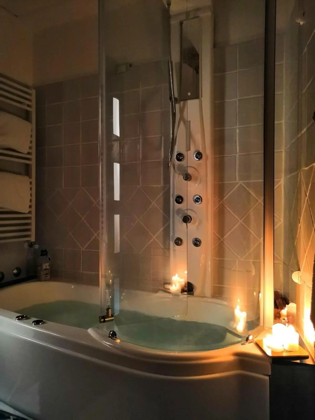 Shower in Hotel Pisacane