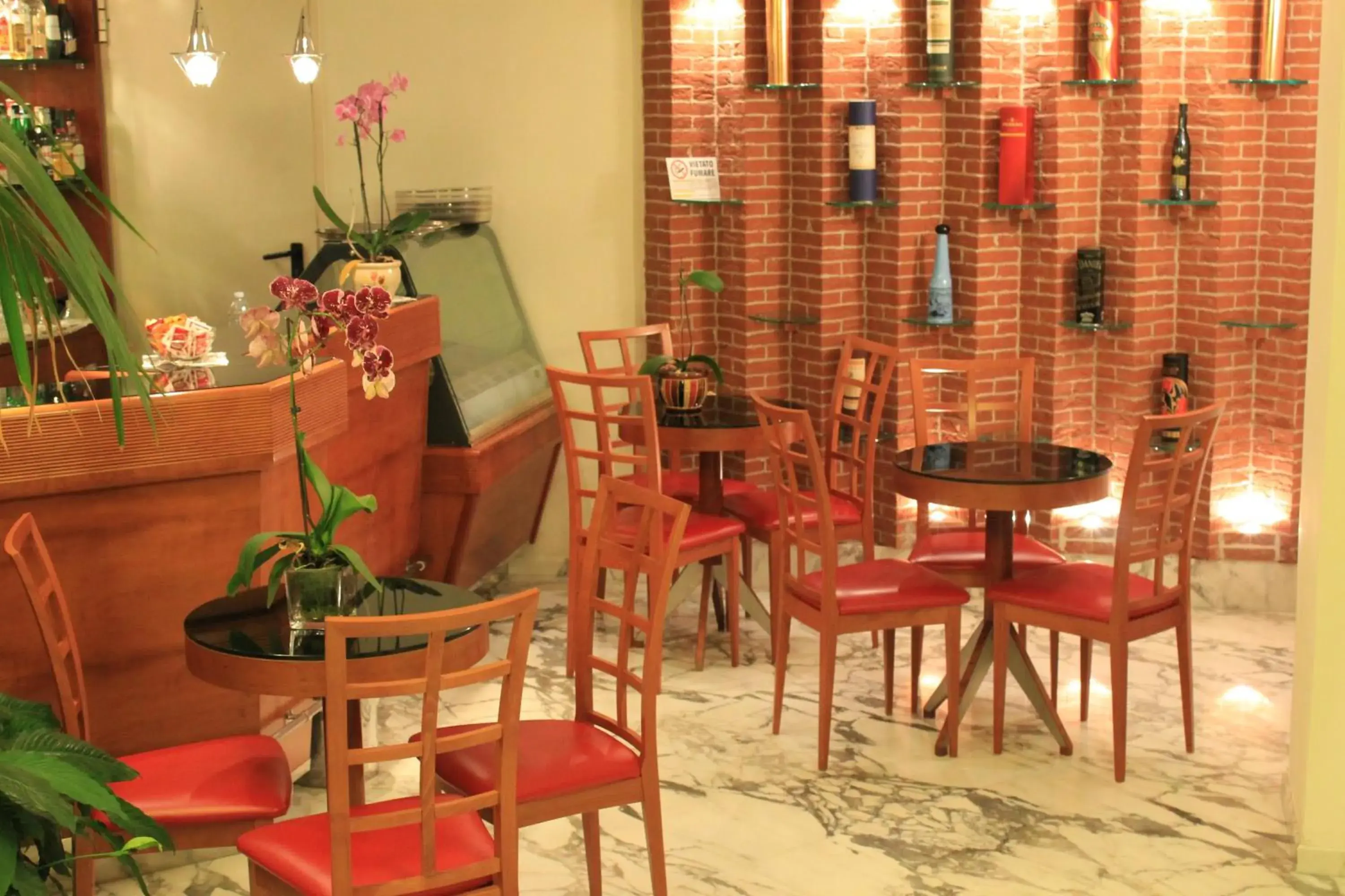 Lounge or bar in Hotel Pisacane Lounge or bar in Hotel Pisacane