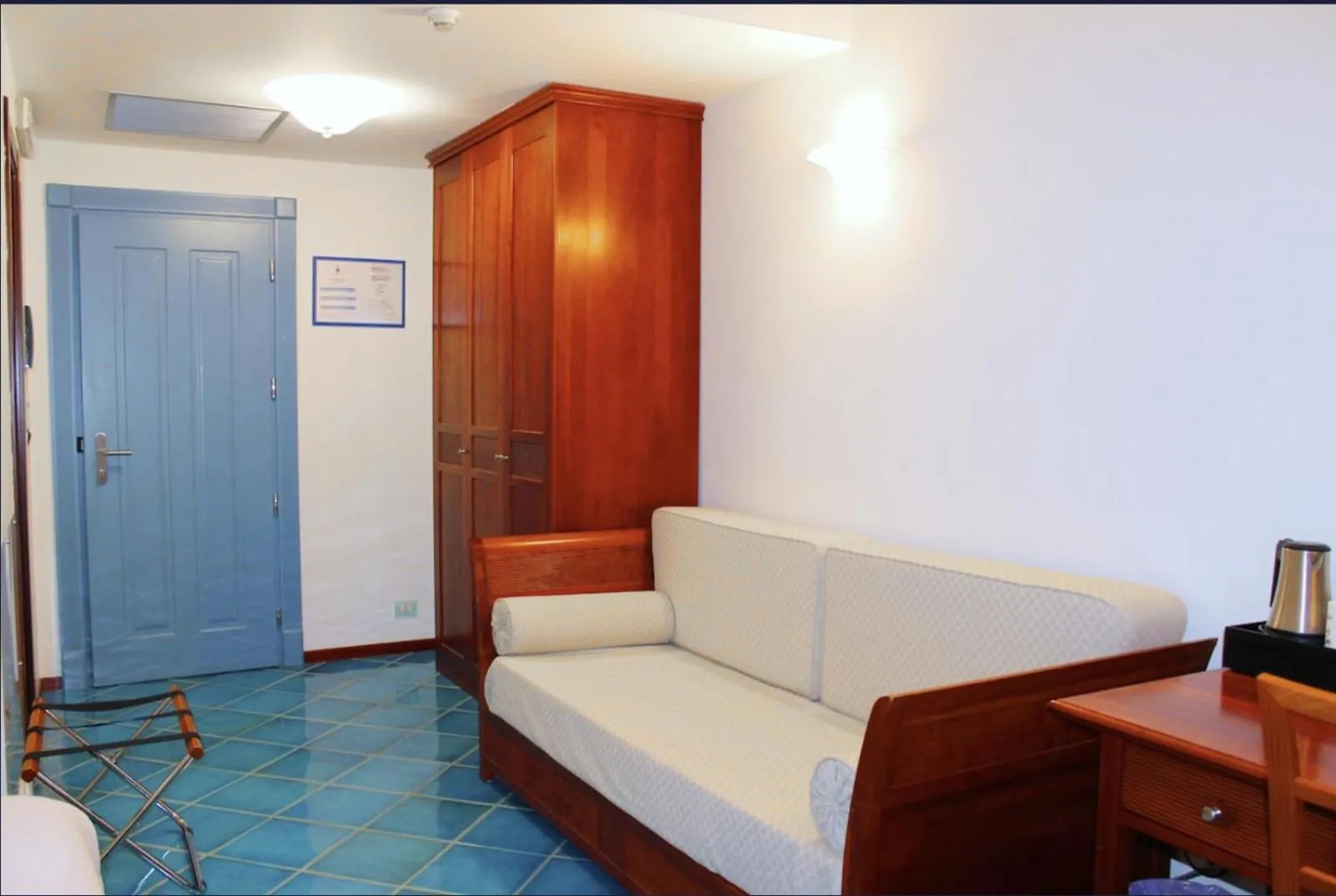 Seating area in Hotel Pisacane