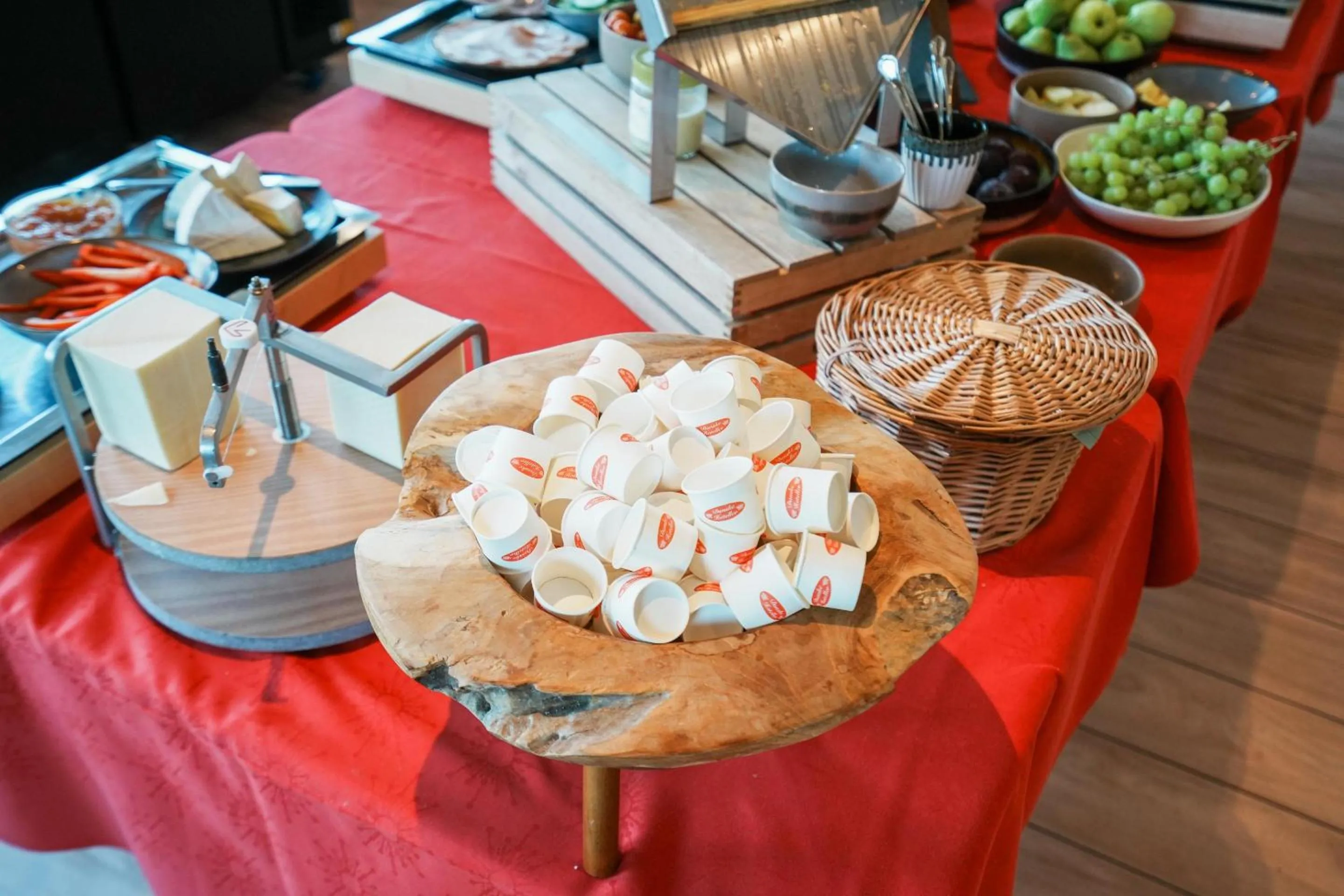Buffet breakfast in Hotel Falken