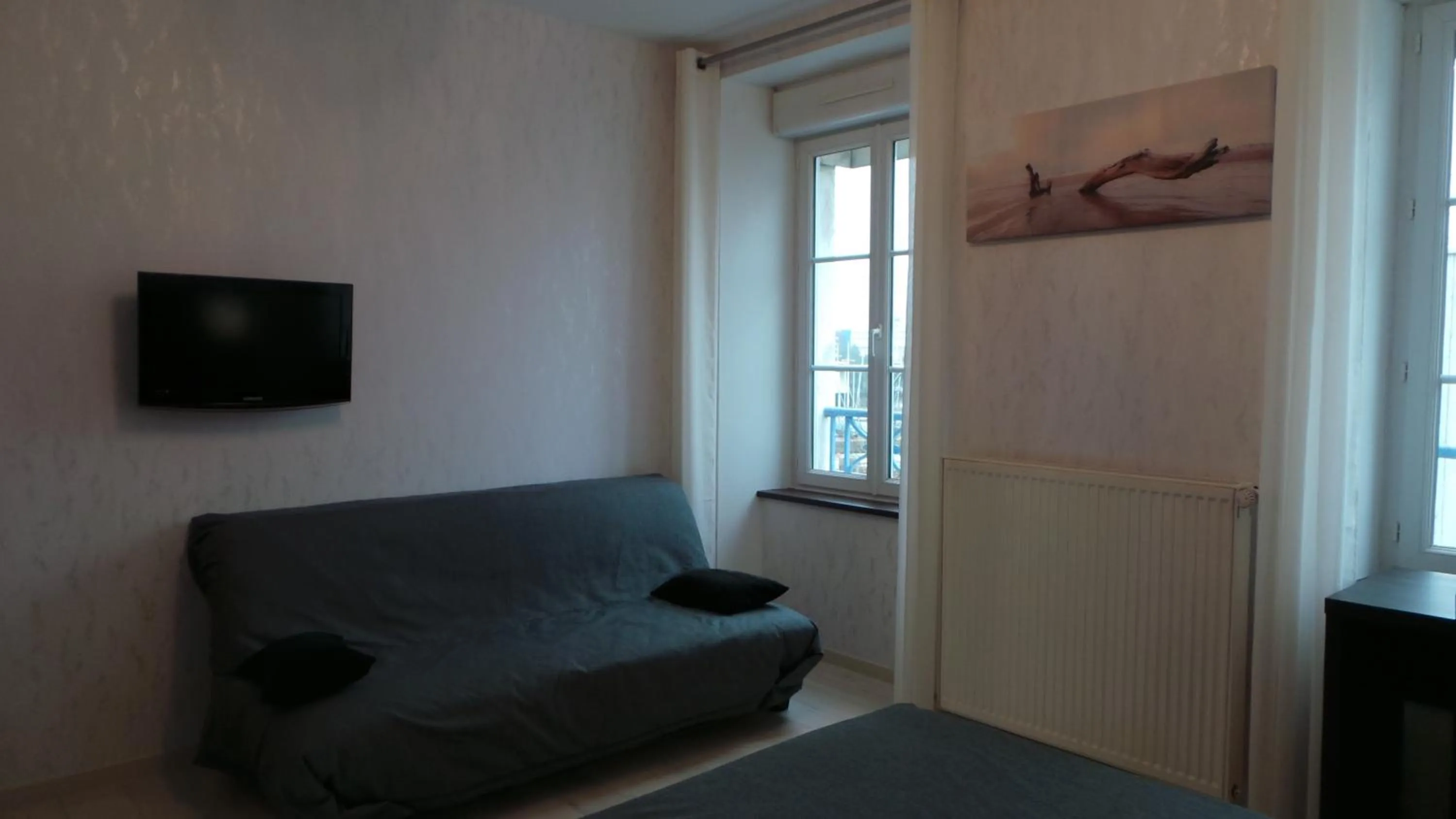 Photo of the whole room in Hotel La Renaissance