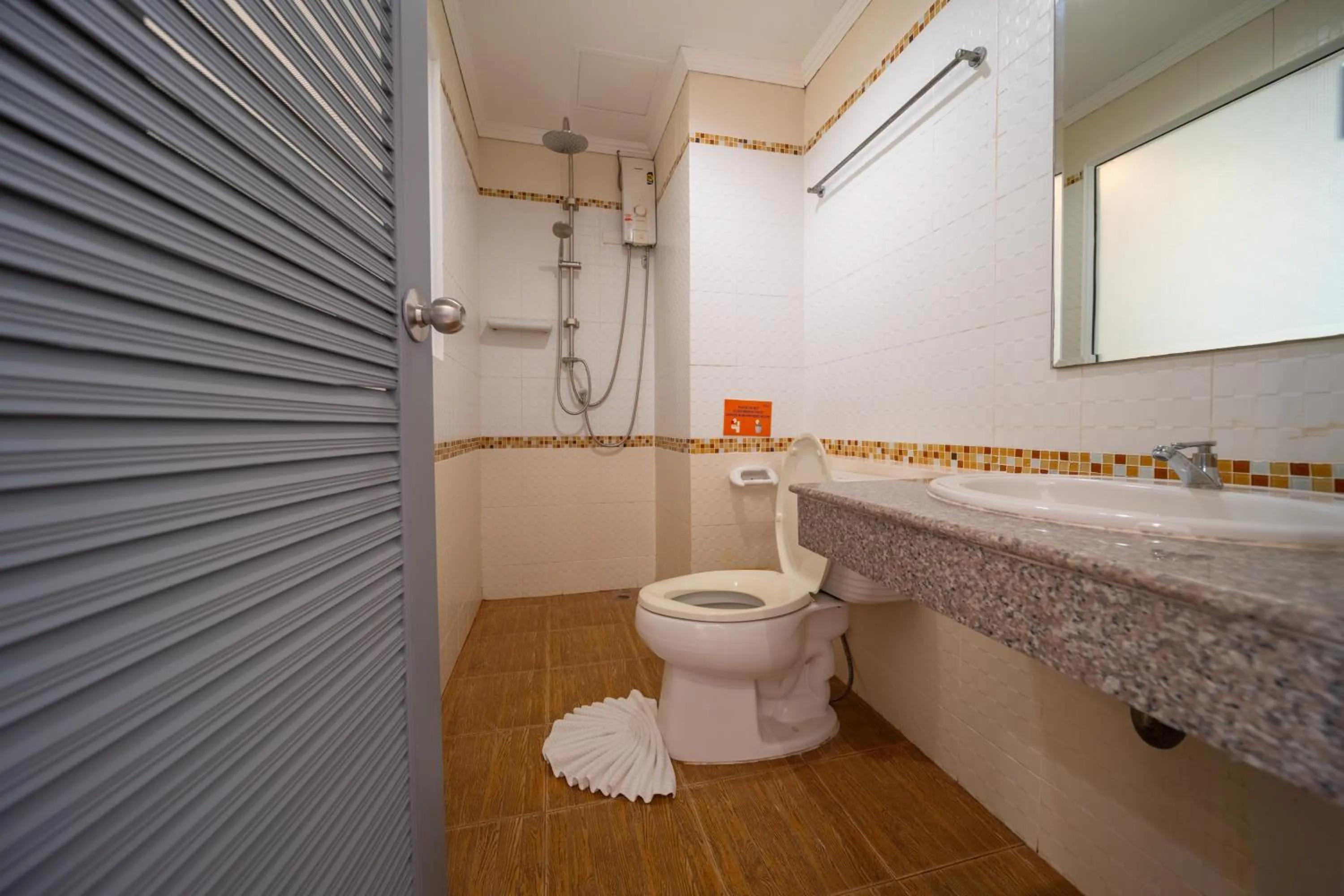 Bathroom in FunDee Boutique Hotel