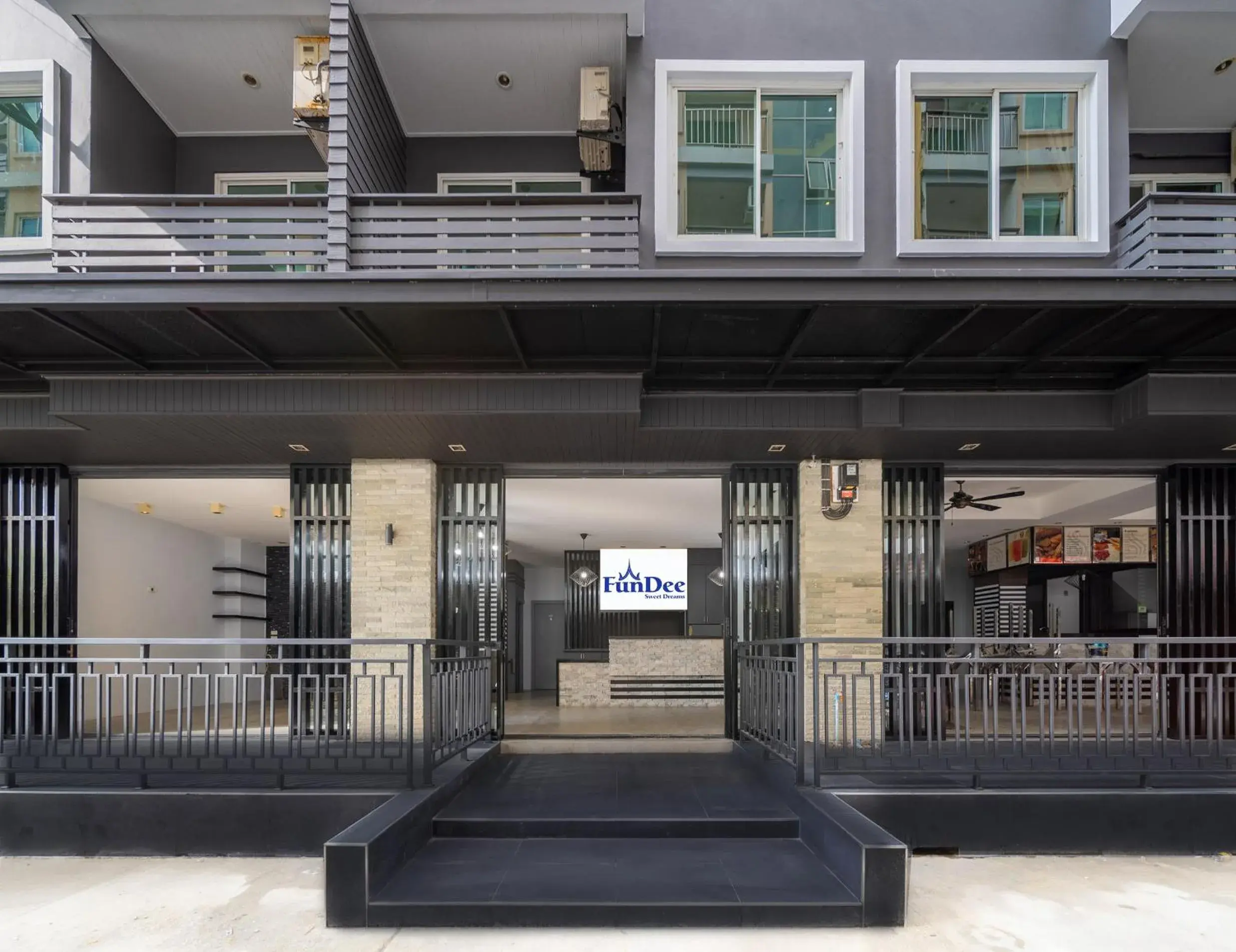 Property building in FunDee Boutique Hotel Property building in FunDee Boutique Hotel