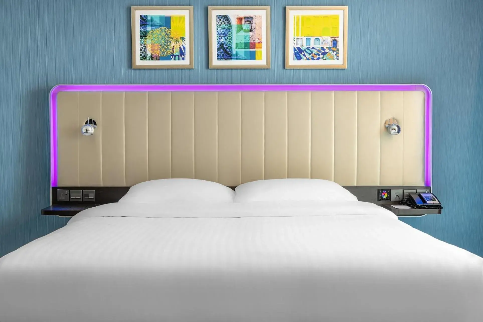 TV and multimedia, Bed in Park Inn by Radisson Jubail Industrial City TV and multimedia, Bed in Park Inn by Radisson Jubail Industrial City