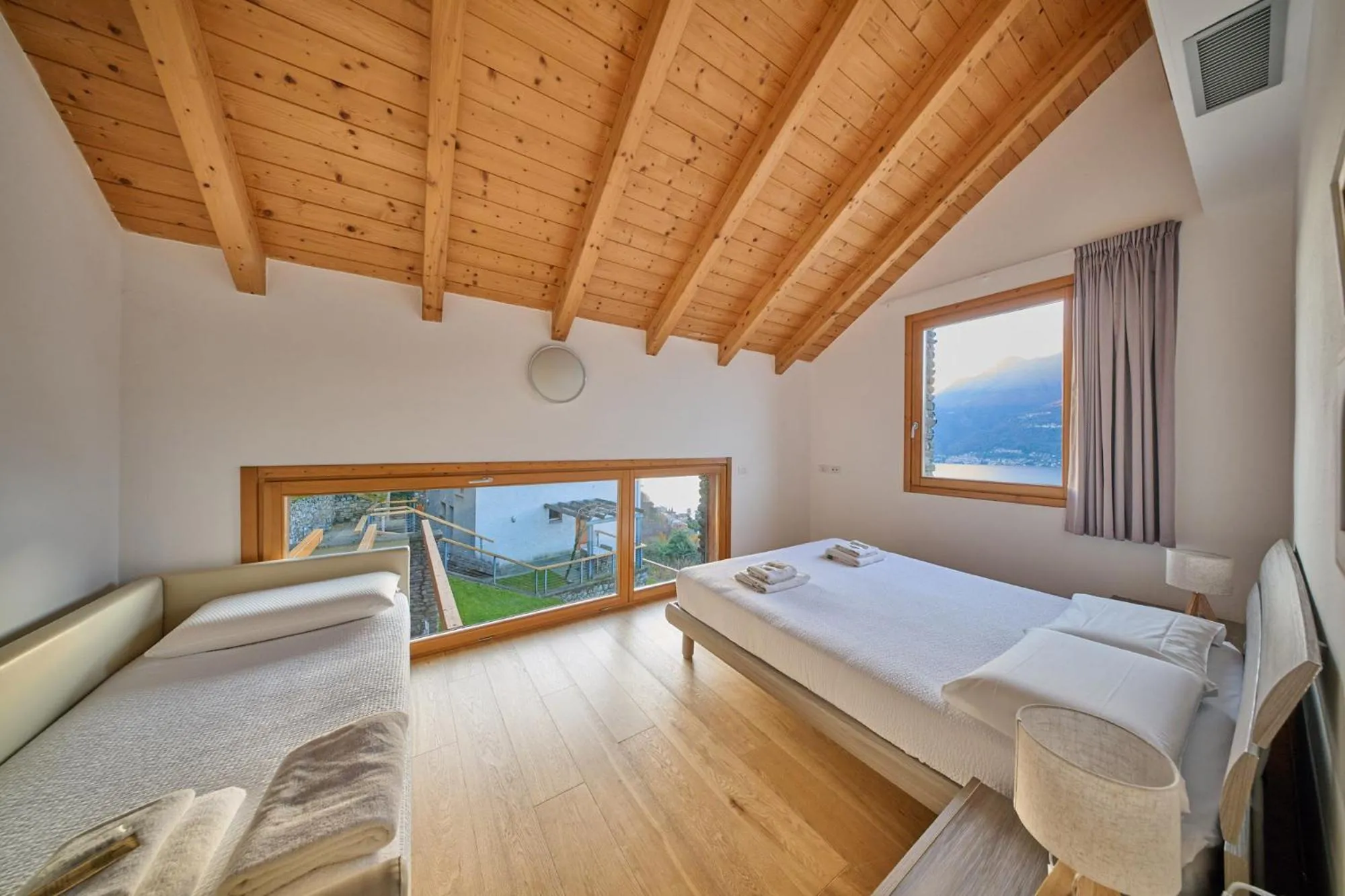 Bed in Paradiso del lago