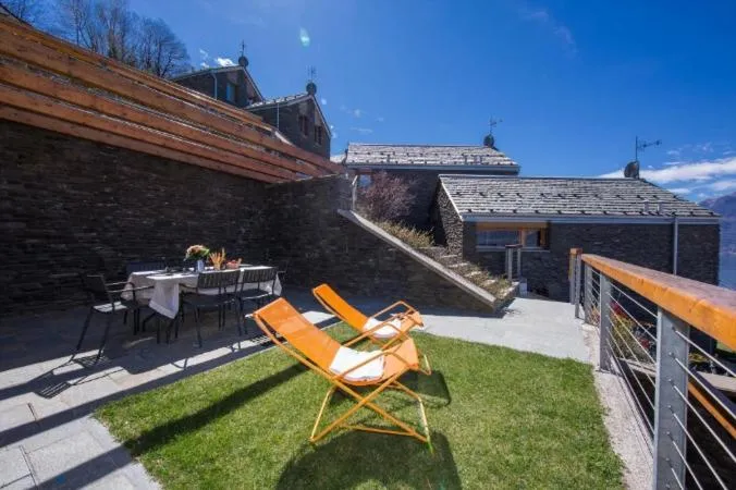 Patio in Paradiso del lago