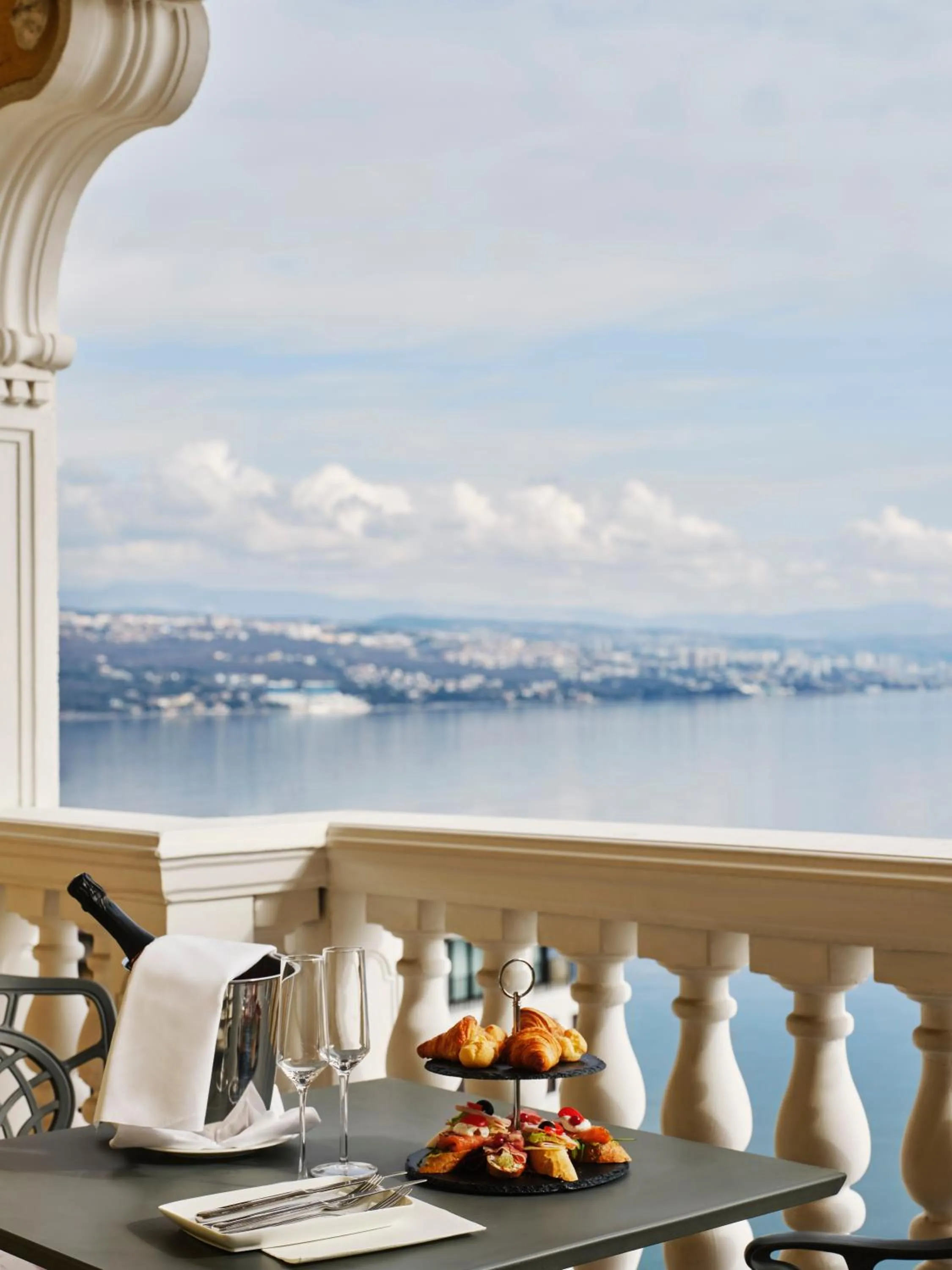 Natural landscape in Hotel Continental