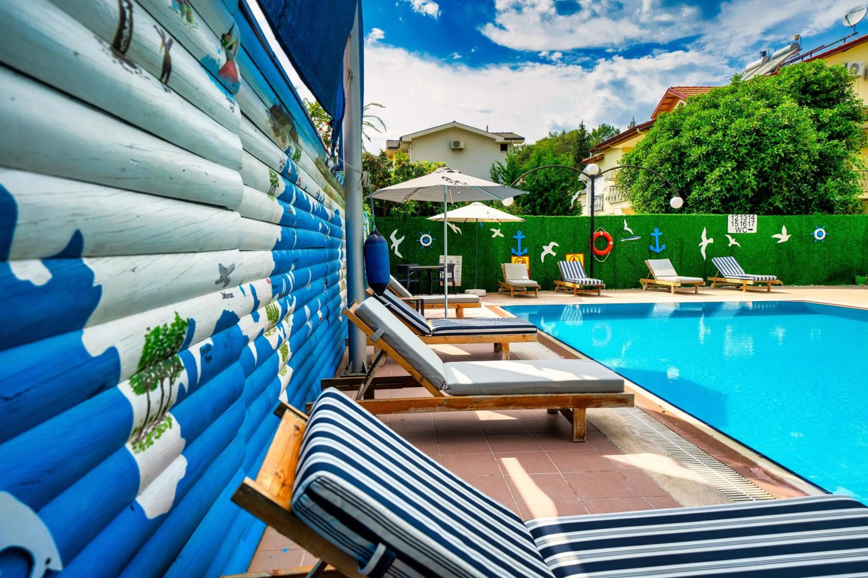 Day in Dedeminn Garden Hotel