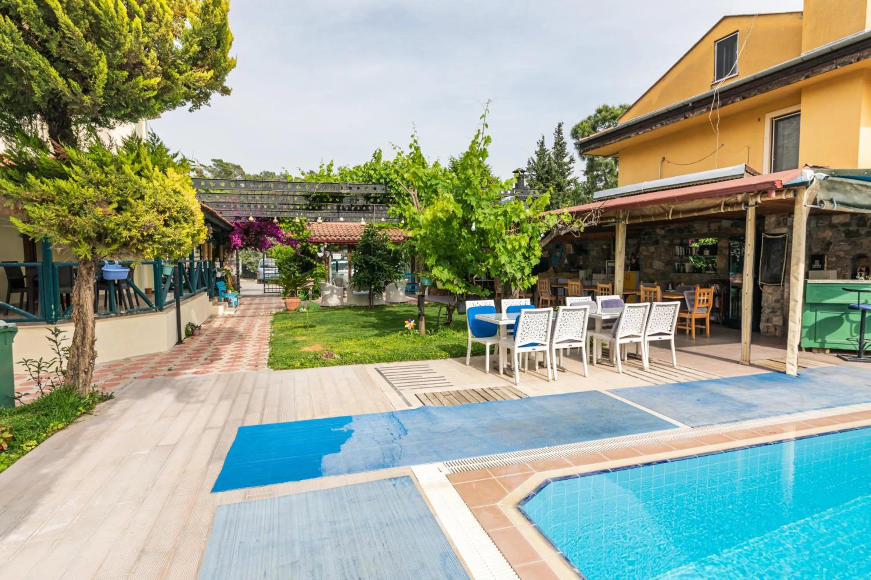 On site in Dedeminn Garden Hotel