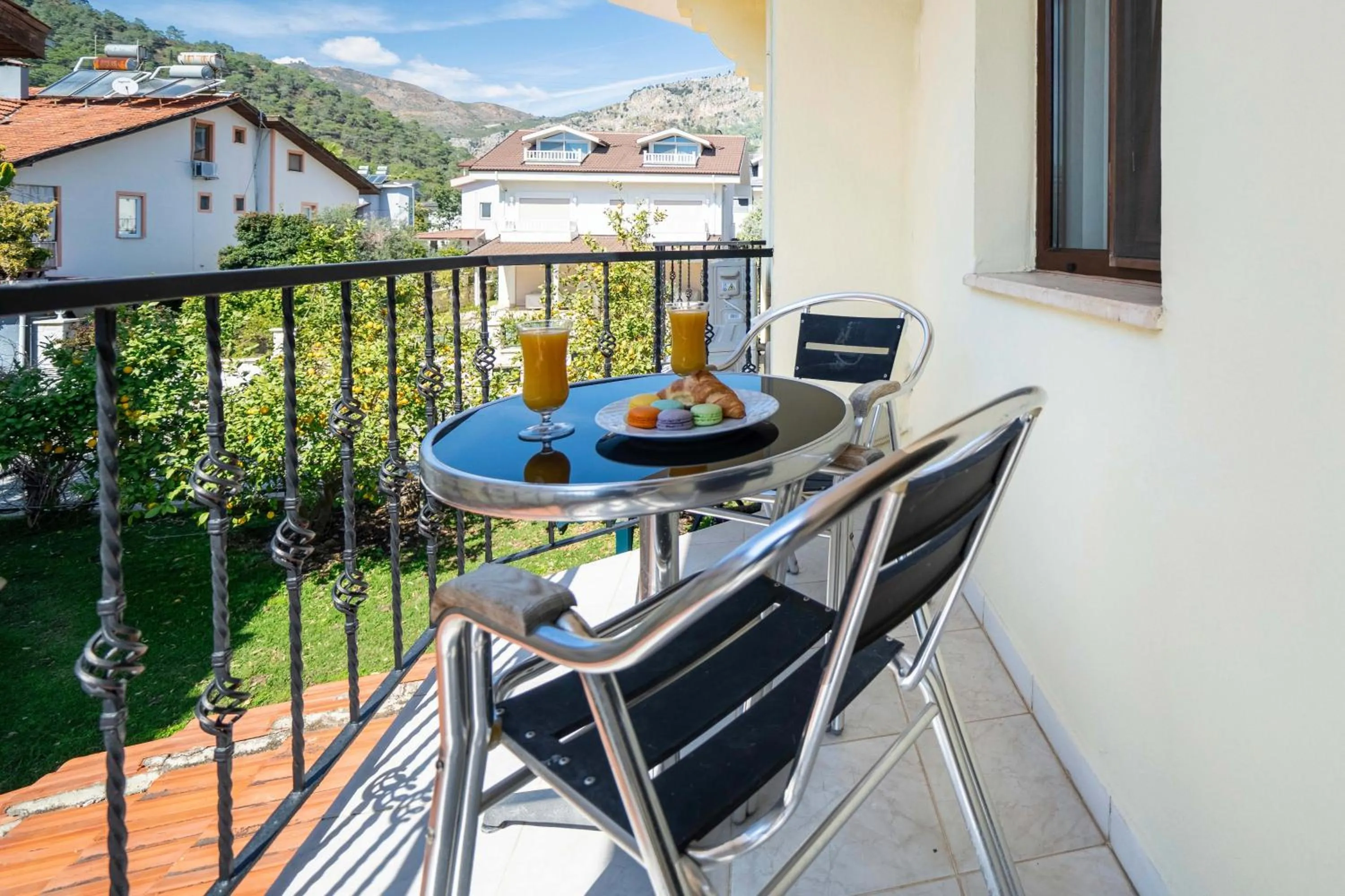 Day in Dedeminn Garden Hotel