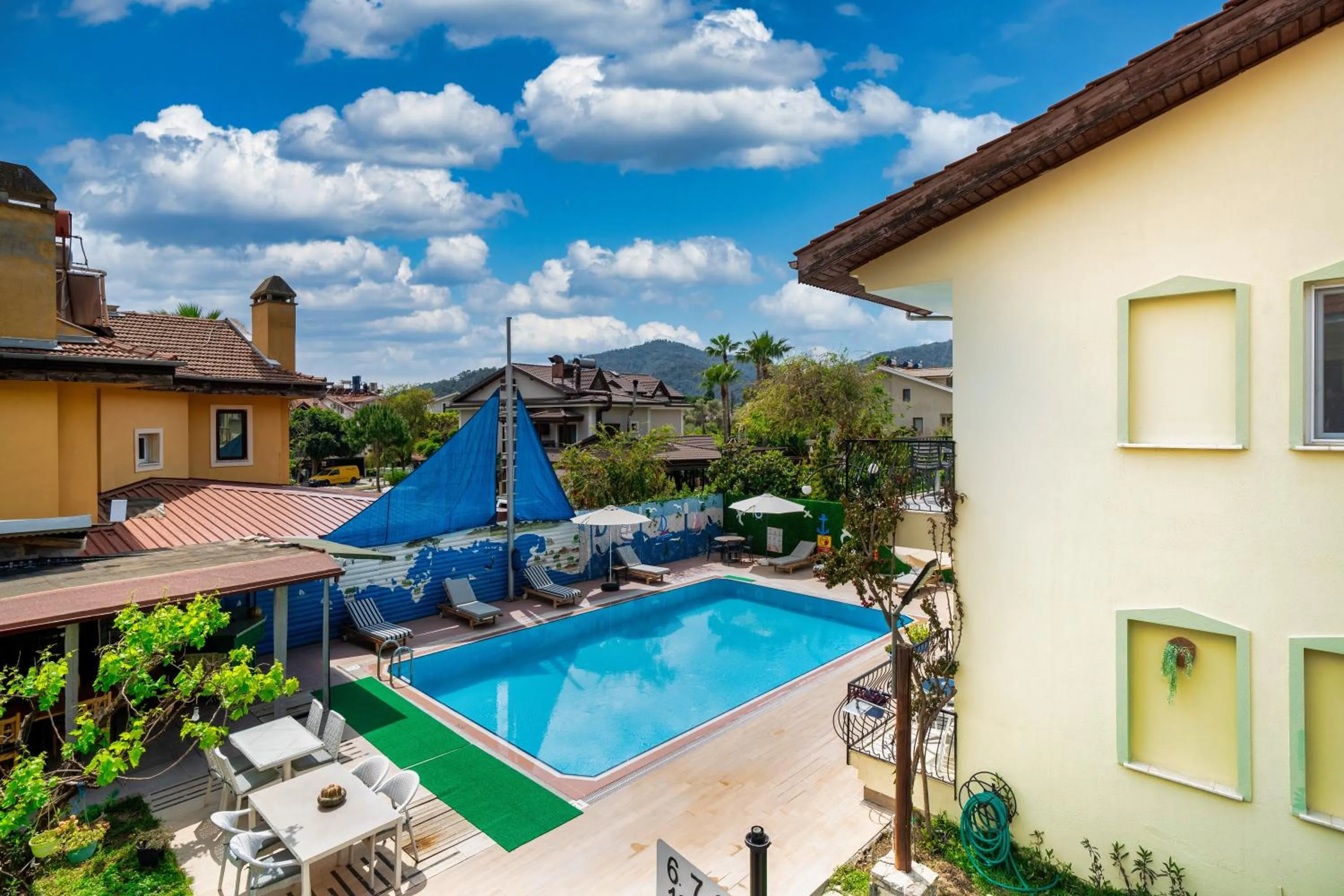 Day in Dedeminn Garden Hotel