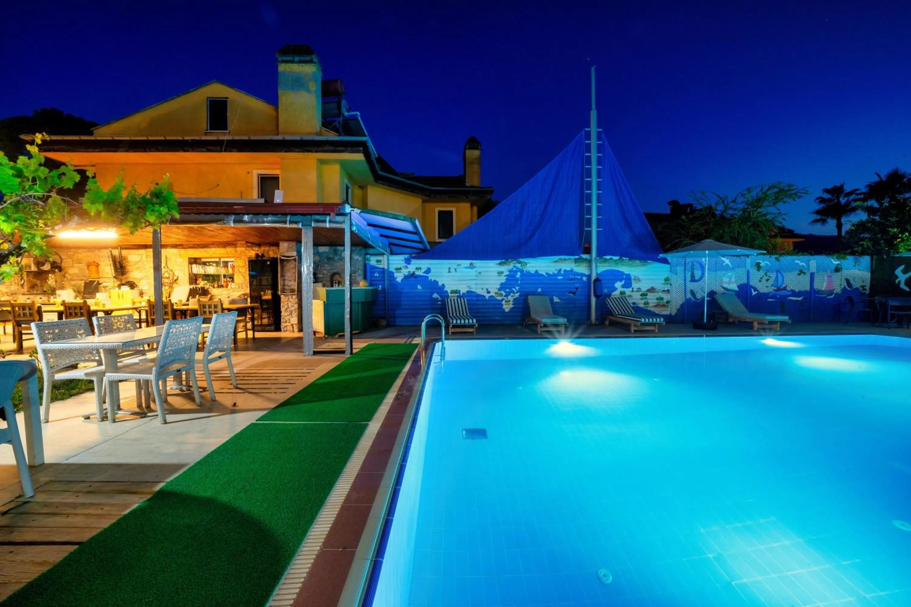 Property building in Dedeminn Garden Hotel