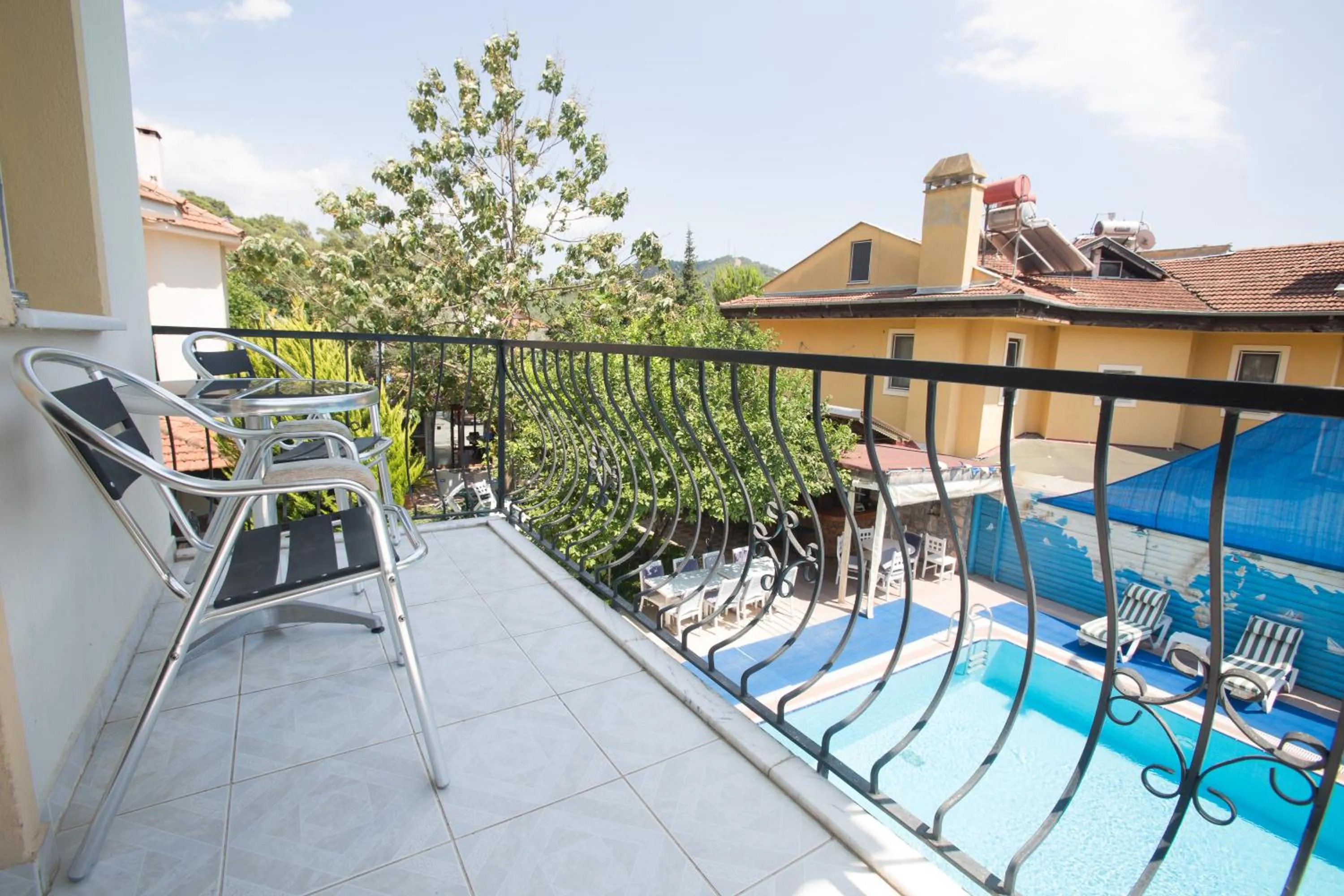 Balcony/Terrace in Dedeminn Garden Hotel