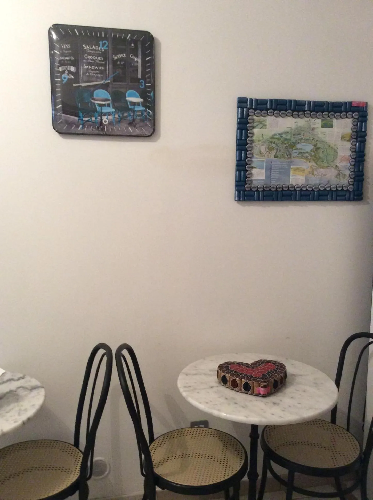 Decorative detail in La Maison d'Olivier